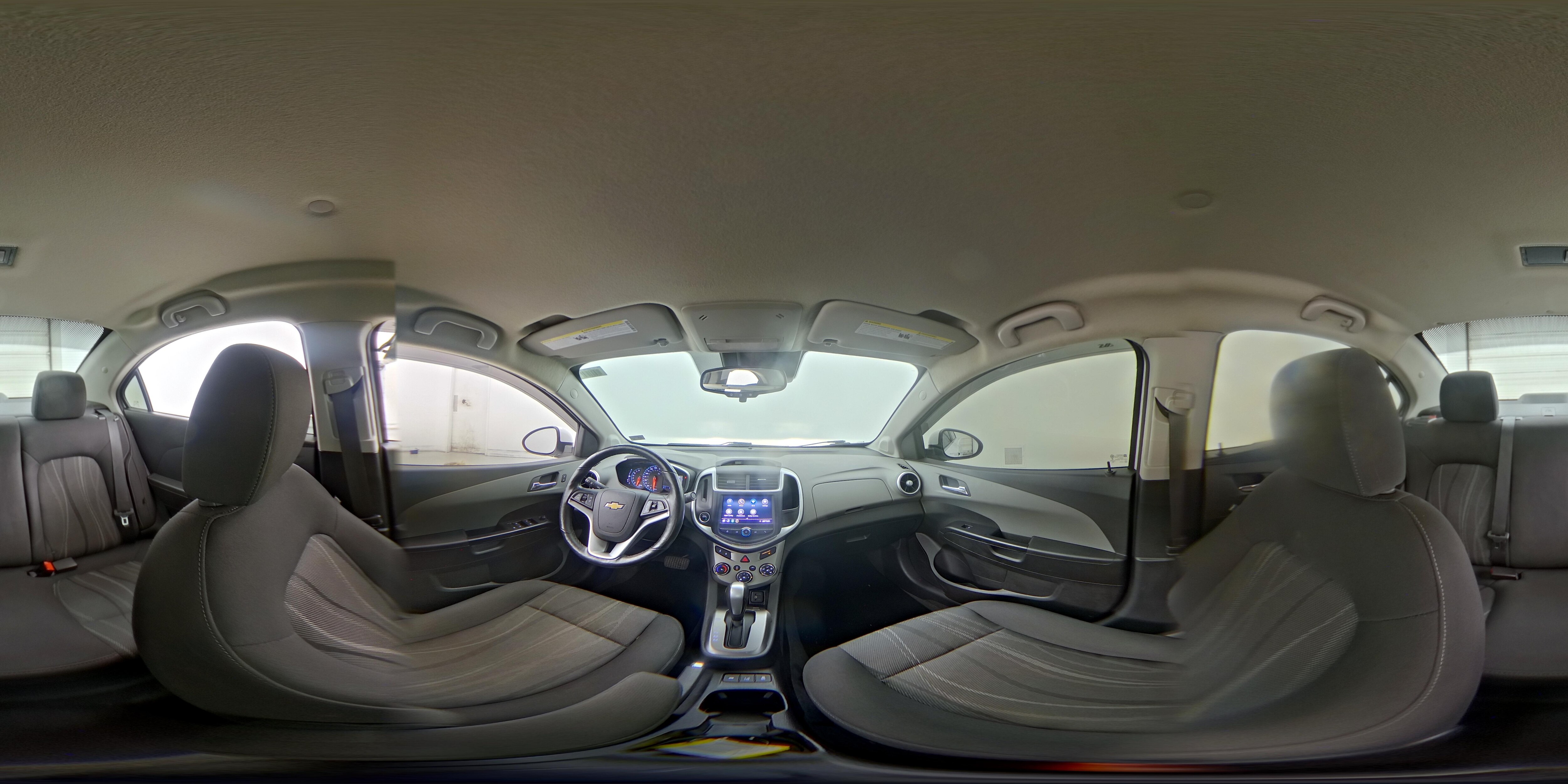 2020 Chevrolet Sonic LT - Photo 24