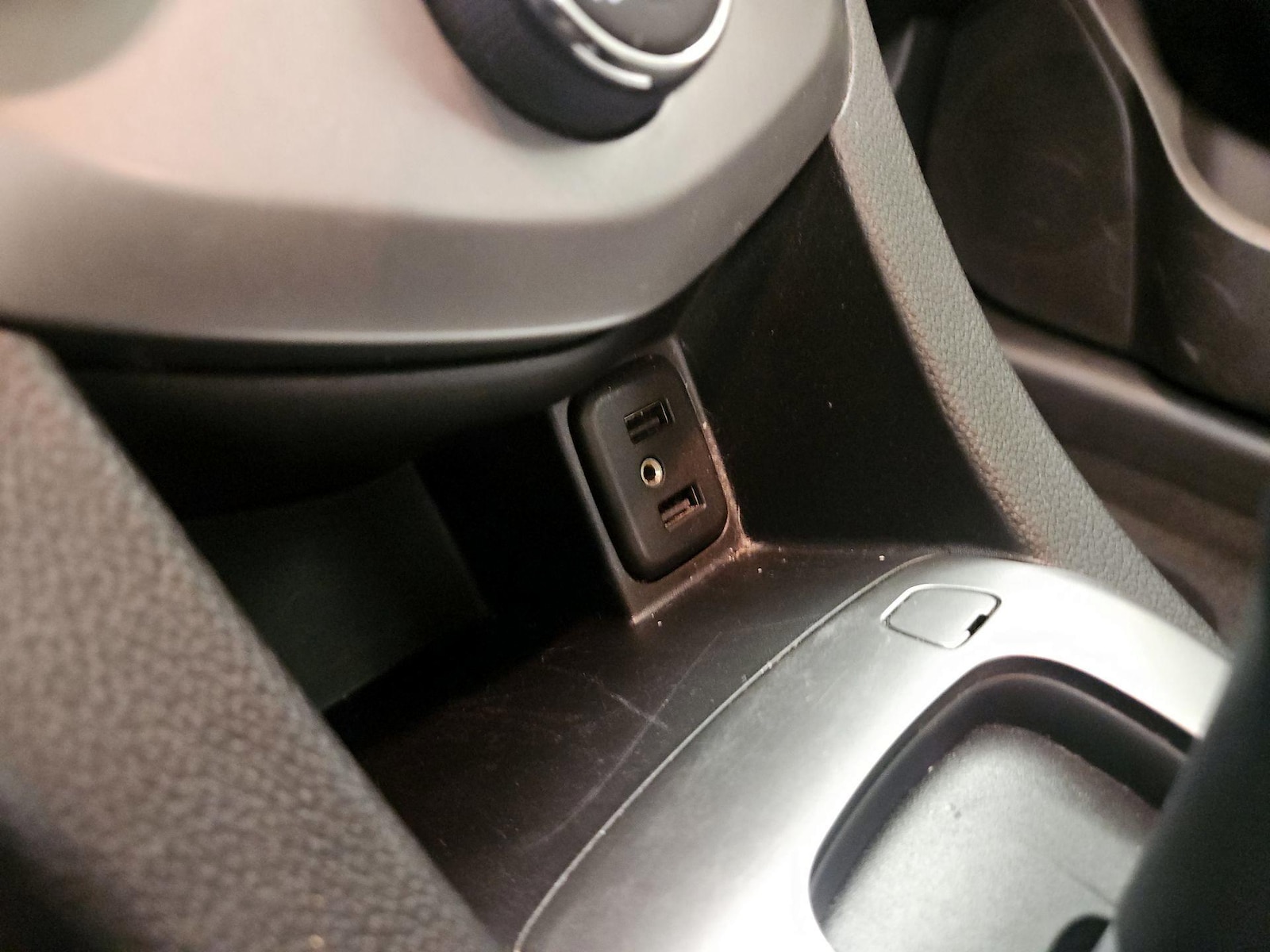 2020 Chevrolet Sonic LT - Photo 19