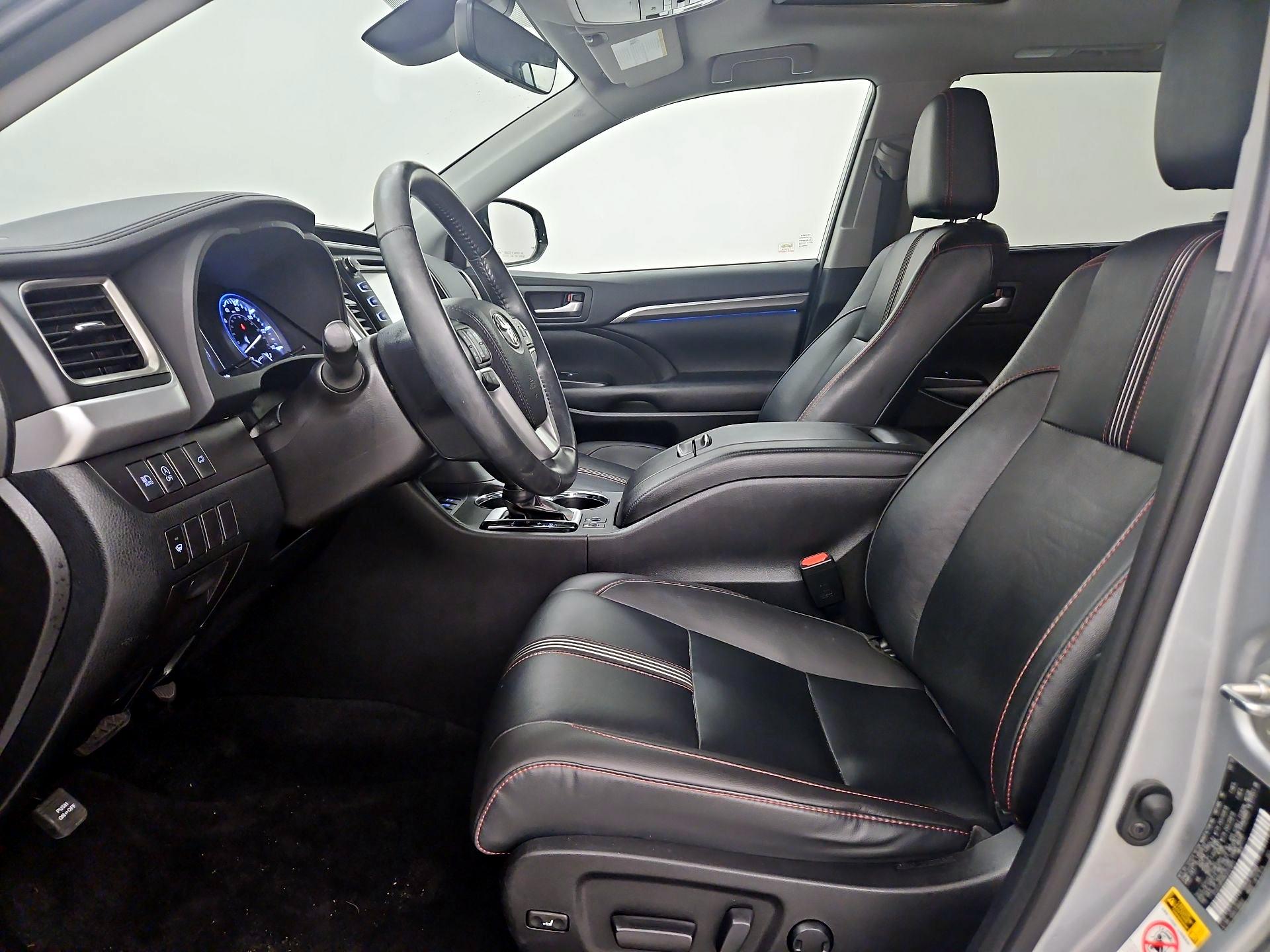 Thumbnail: 2019 Toyota Highlander - 11