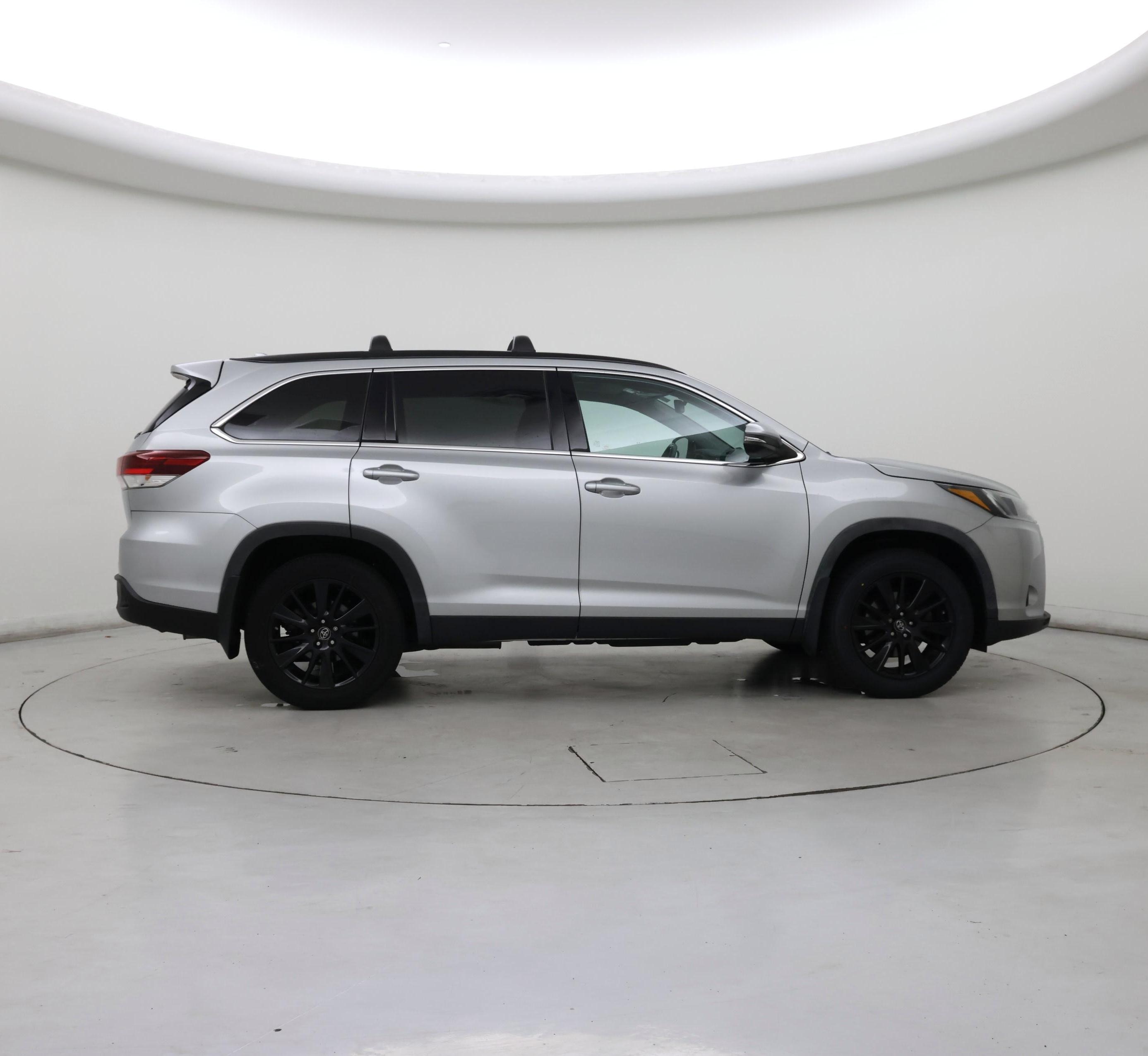Thumbnail: 2019 Toyota Highlander - 7