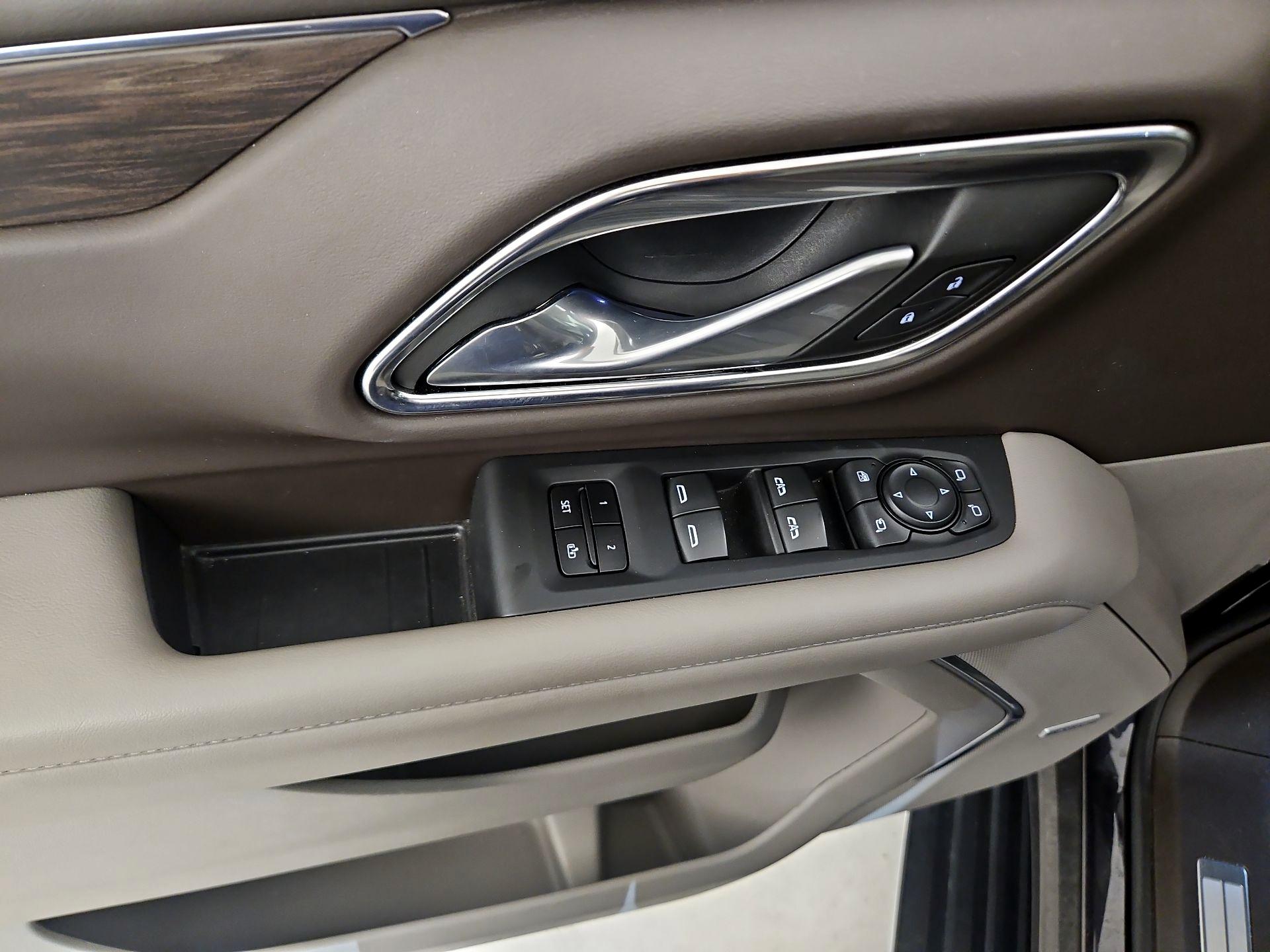 Thumbnail: 2022 Chevrolet Tahoe - 12