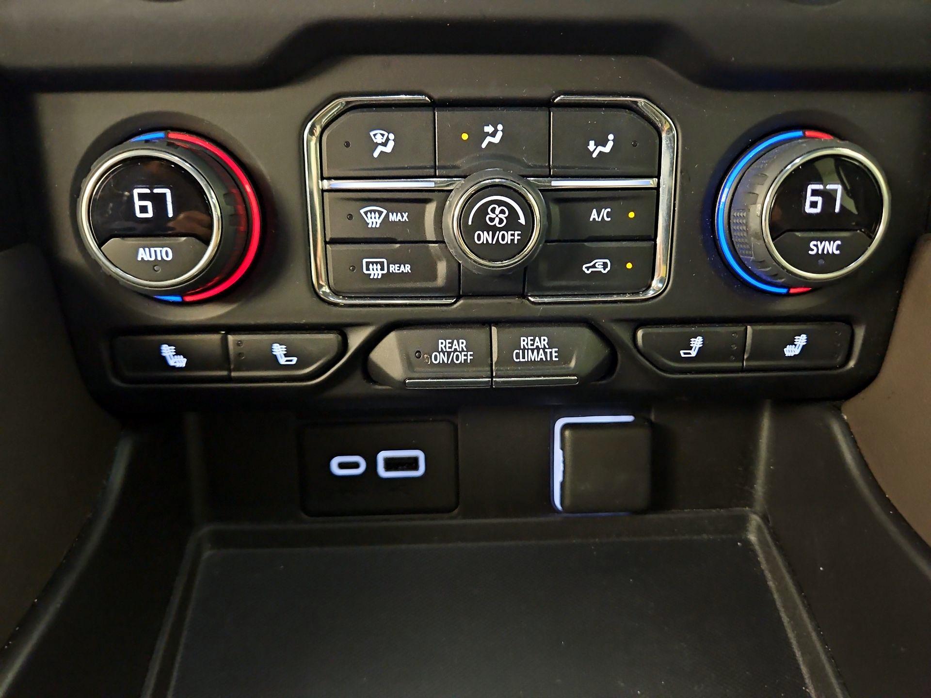 Thumbnail: 2022 Chevrolet Tahoe - 17