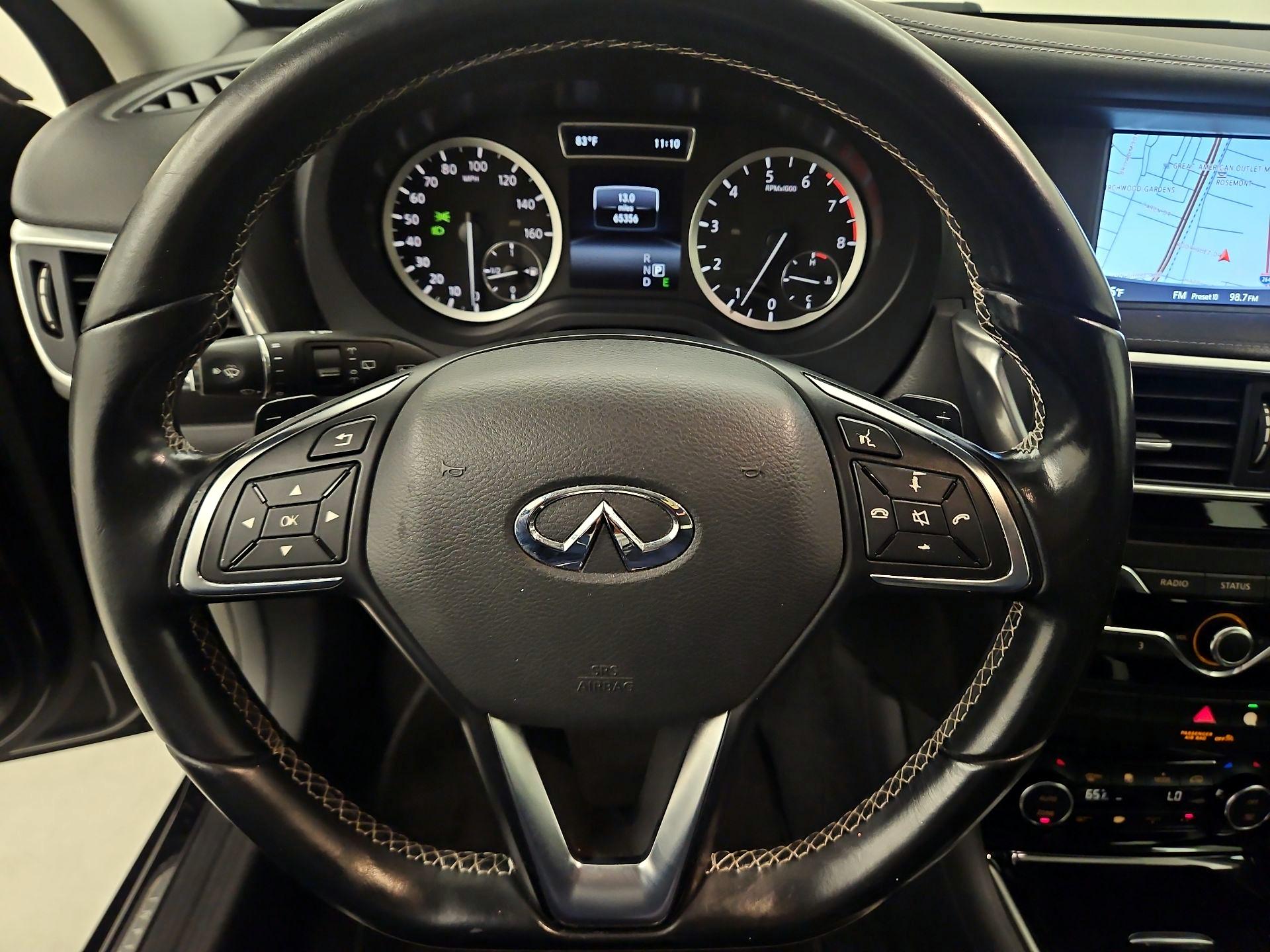 Thumbnail: 2017 INFINITI QX30 - 10