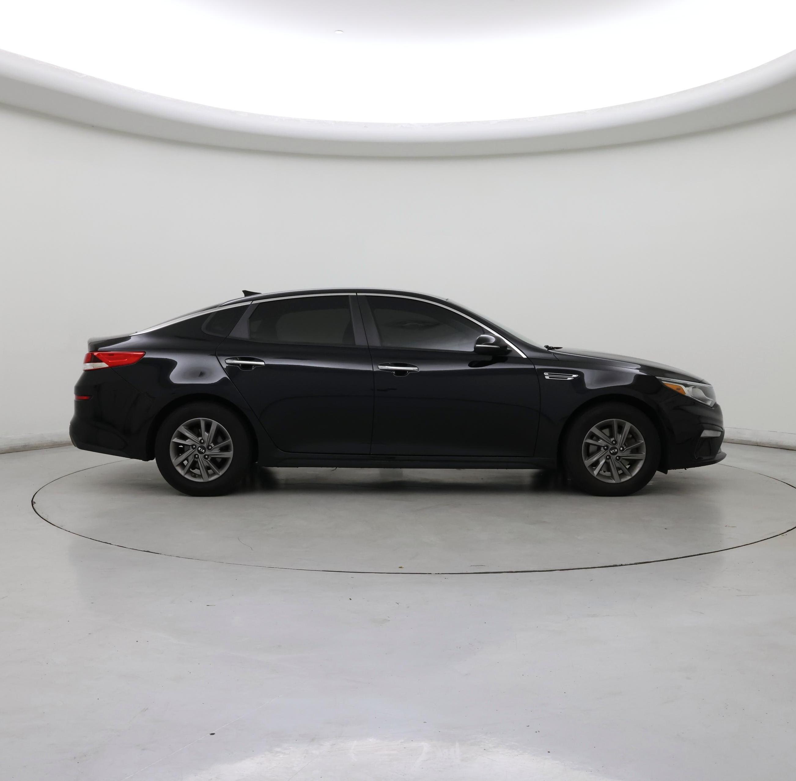 Thumbnail: 2020 Kia Optima - 7