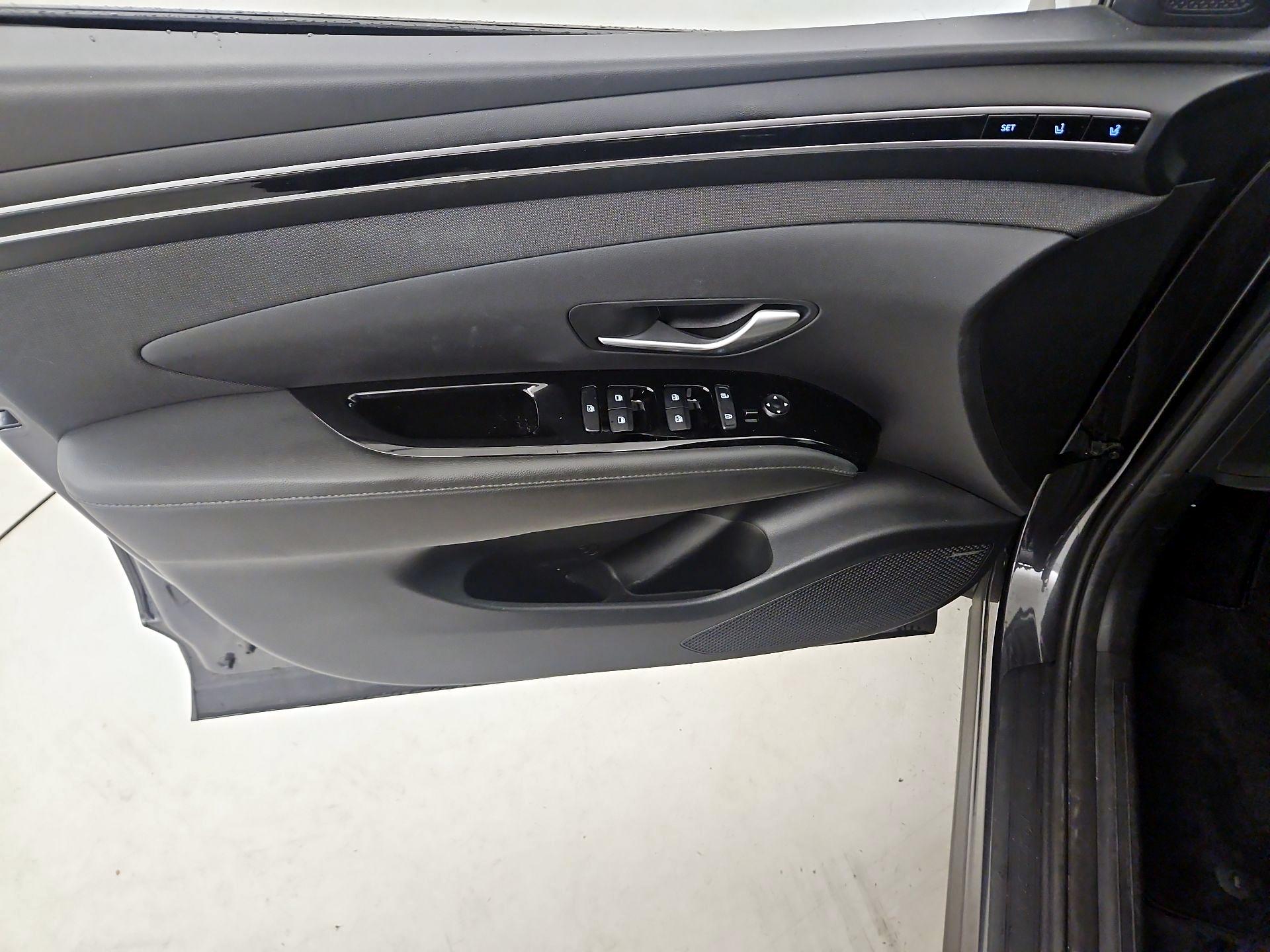 Thumbnail: 2022 Hyundai Tucson - 12