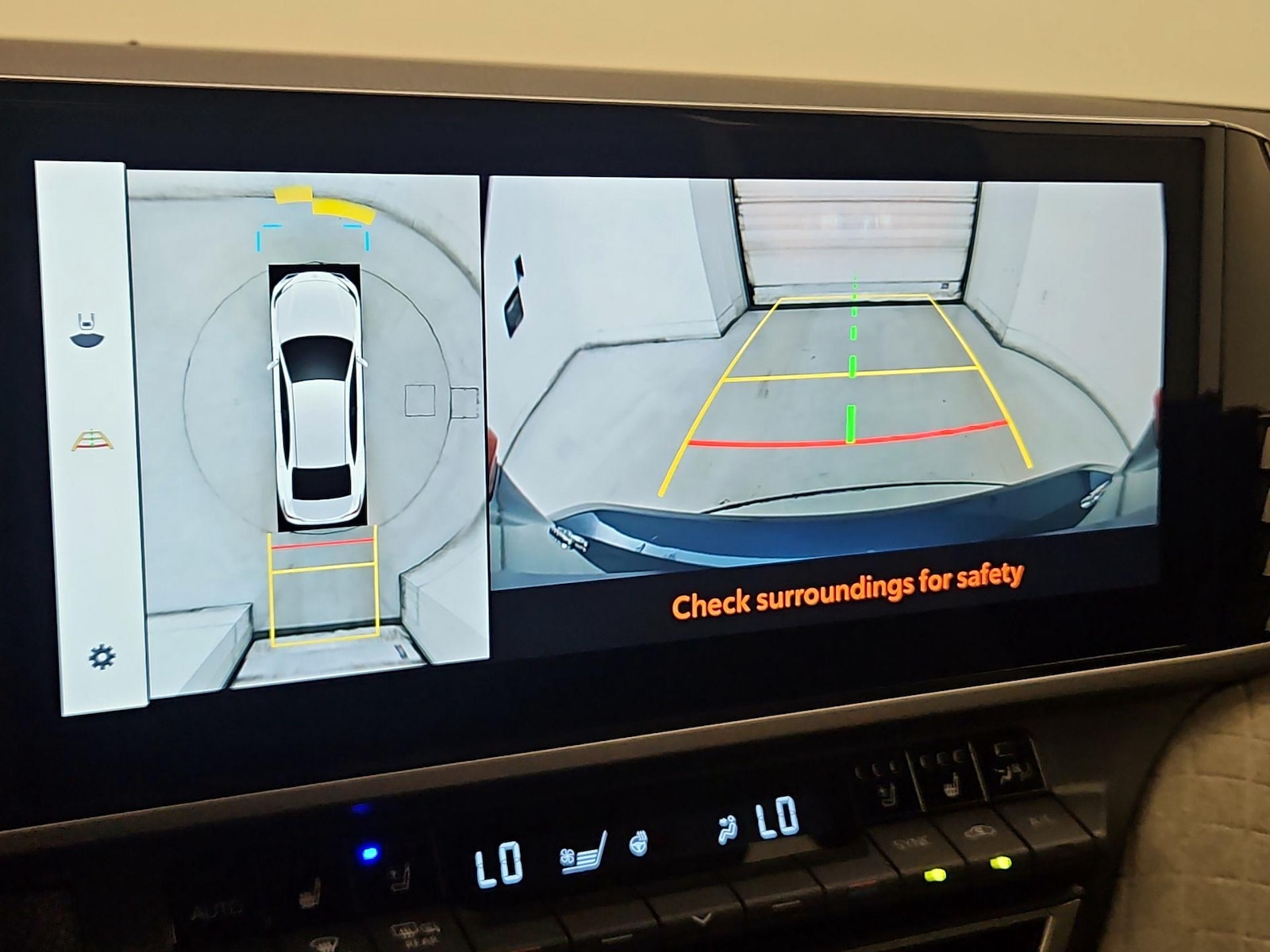 2026 Toyota Camry XLE - Photo 15