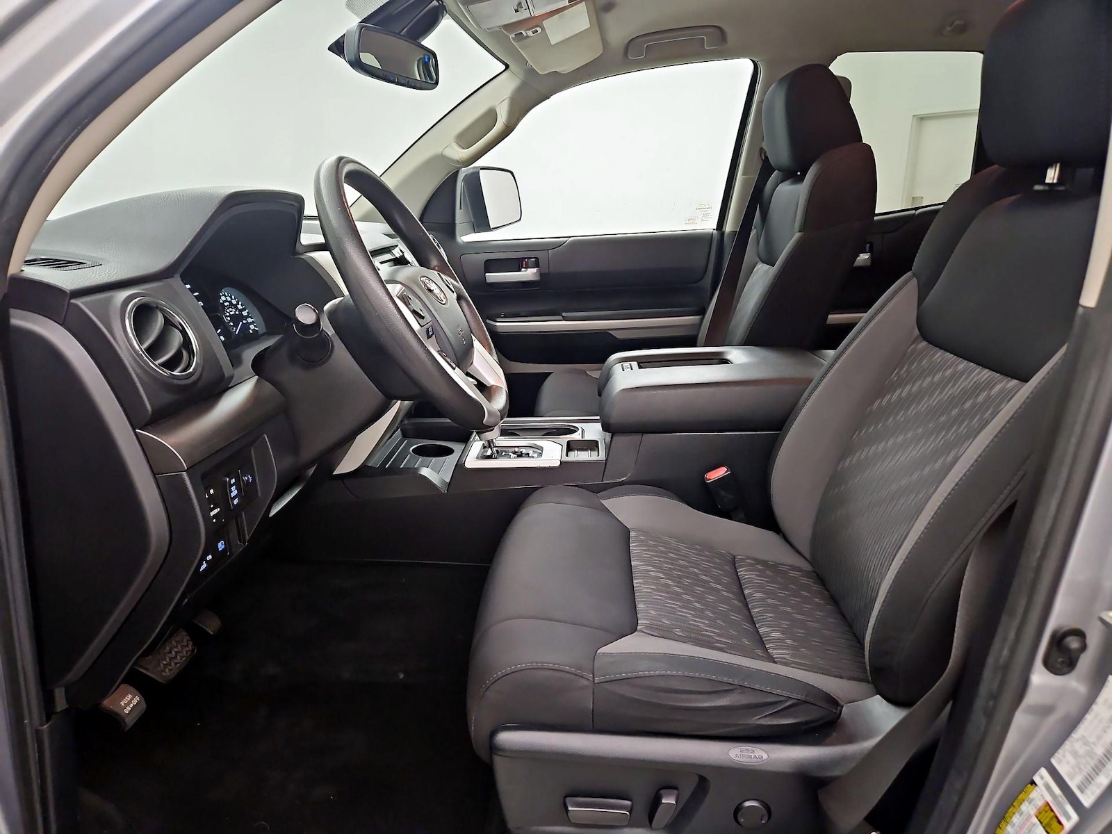 Power Seat(s) & Side Airbags
