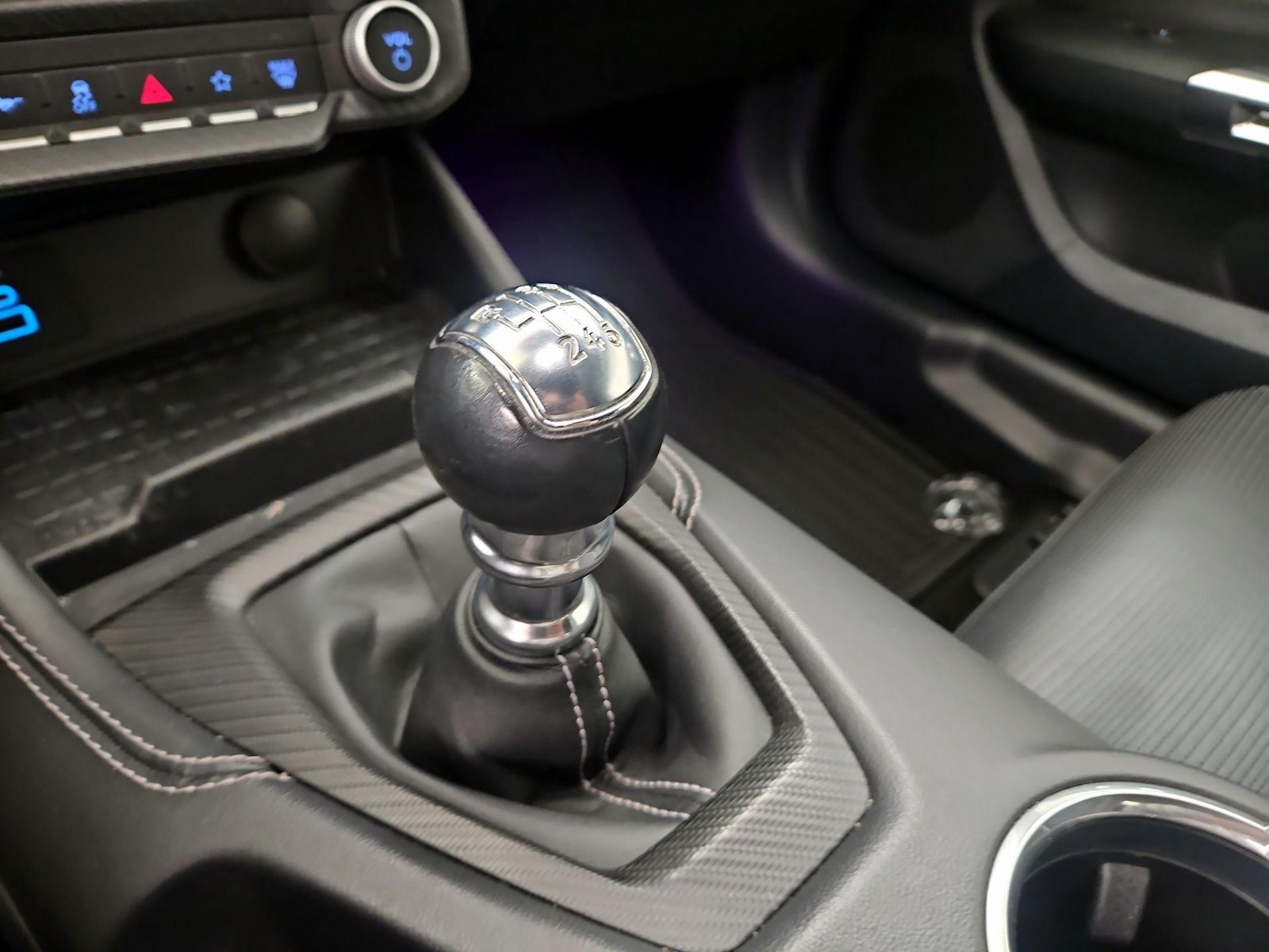 2024 Ford Mustang GT Premium - Photo 19