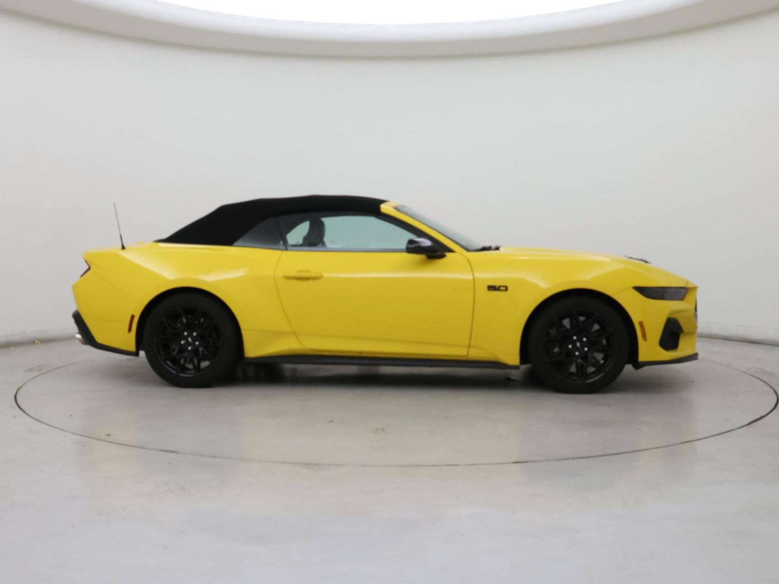 2024 Ford Mustang GT Premium - Photo 8