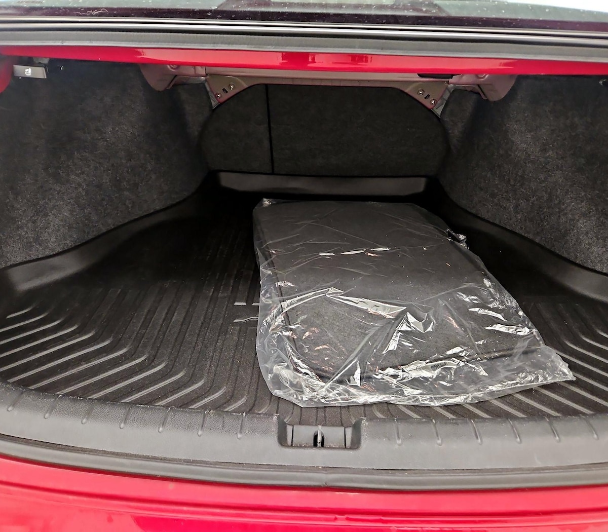 Trunk/Cargo (Seats Up)