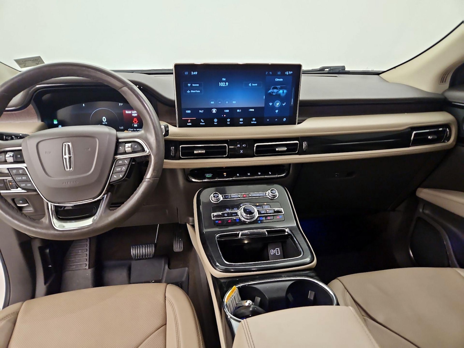 Apple CarPlay® & Android Auto™