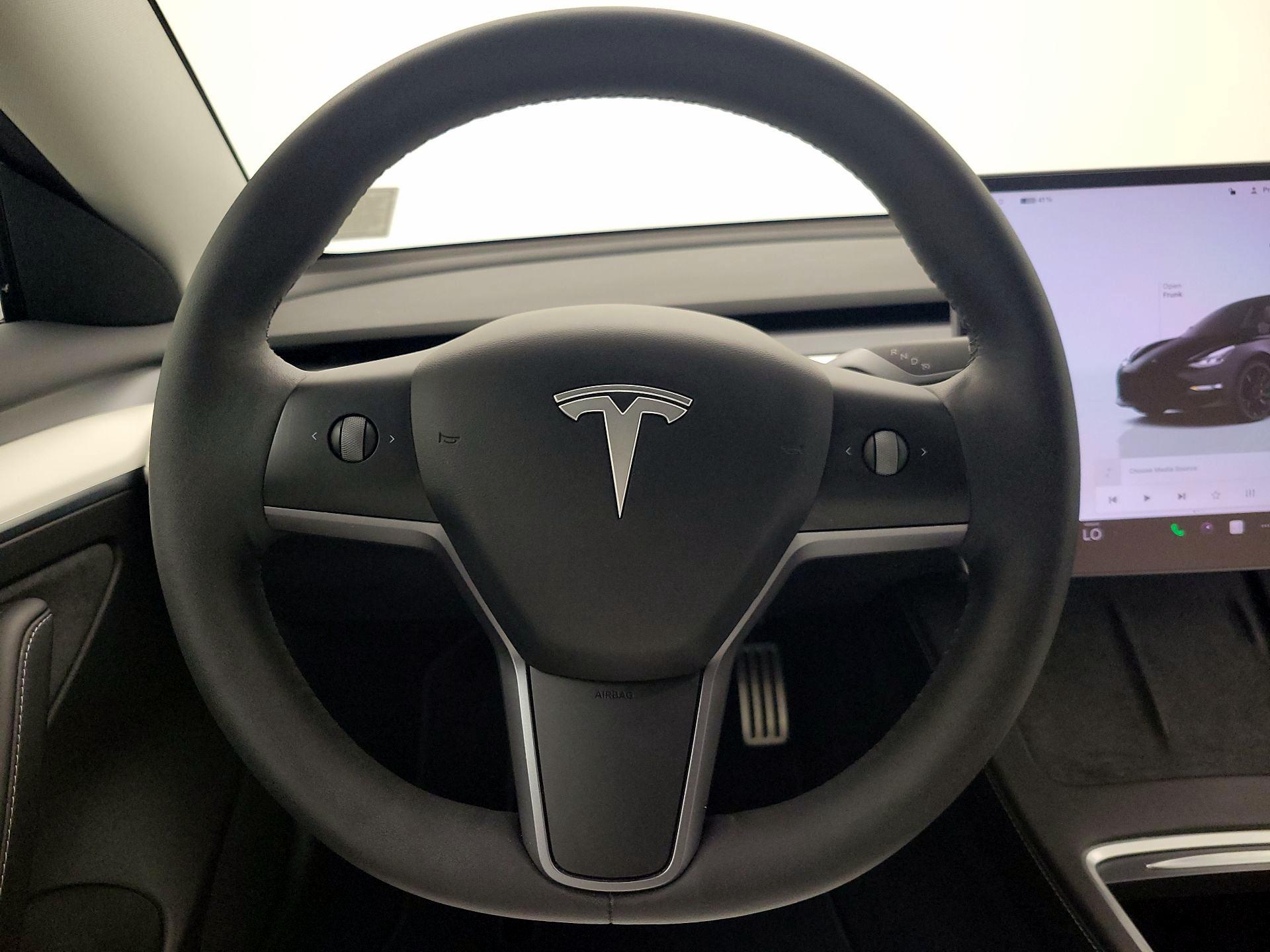 Thumbnail: 2022 Tesla Model 3 - 10