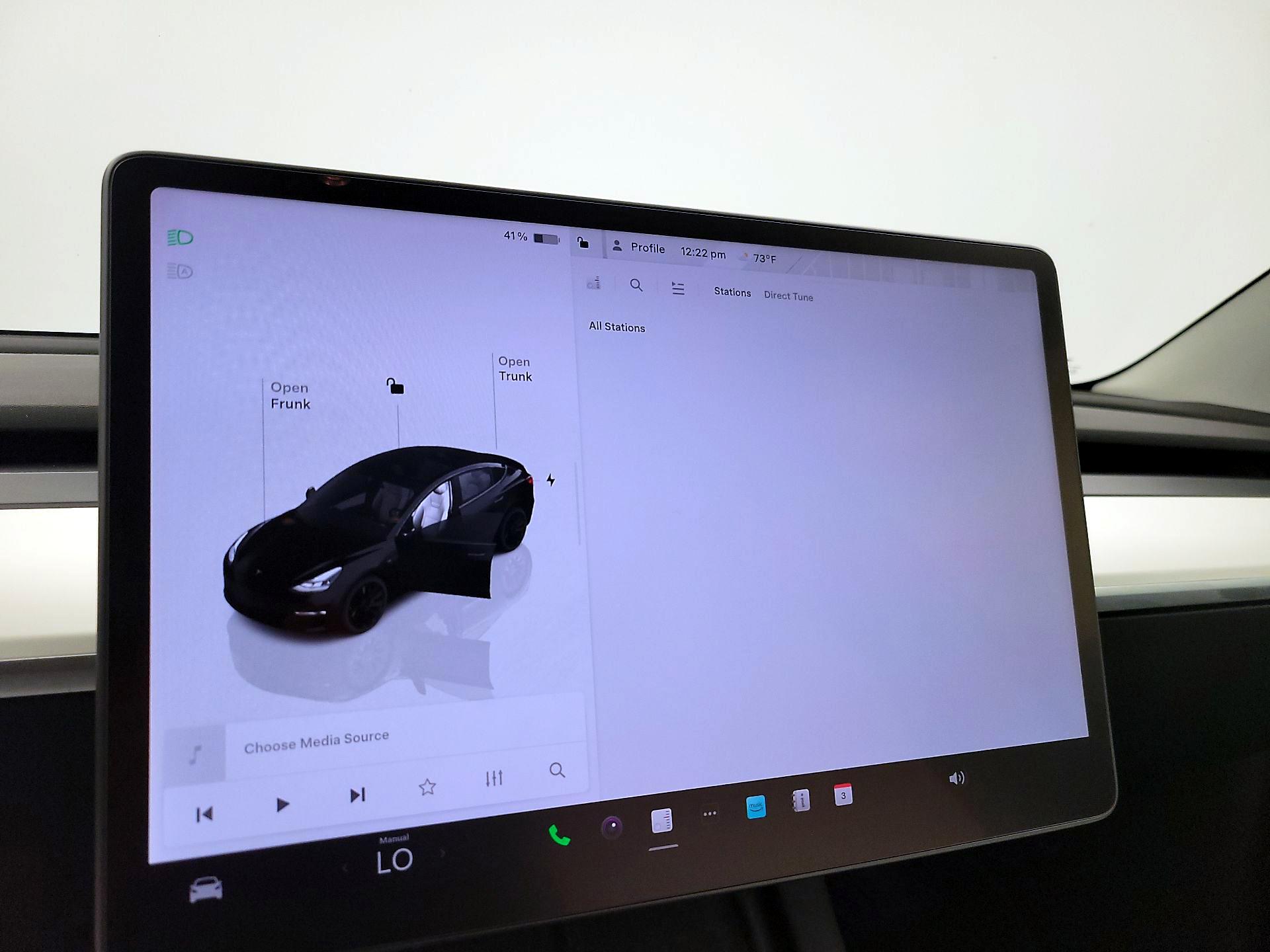Thumbnail: 2022 Tesla Model 3 - 15