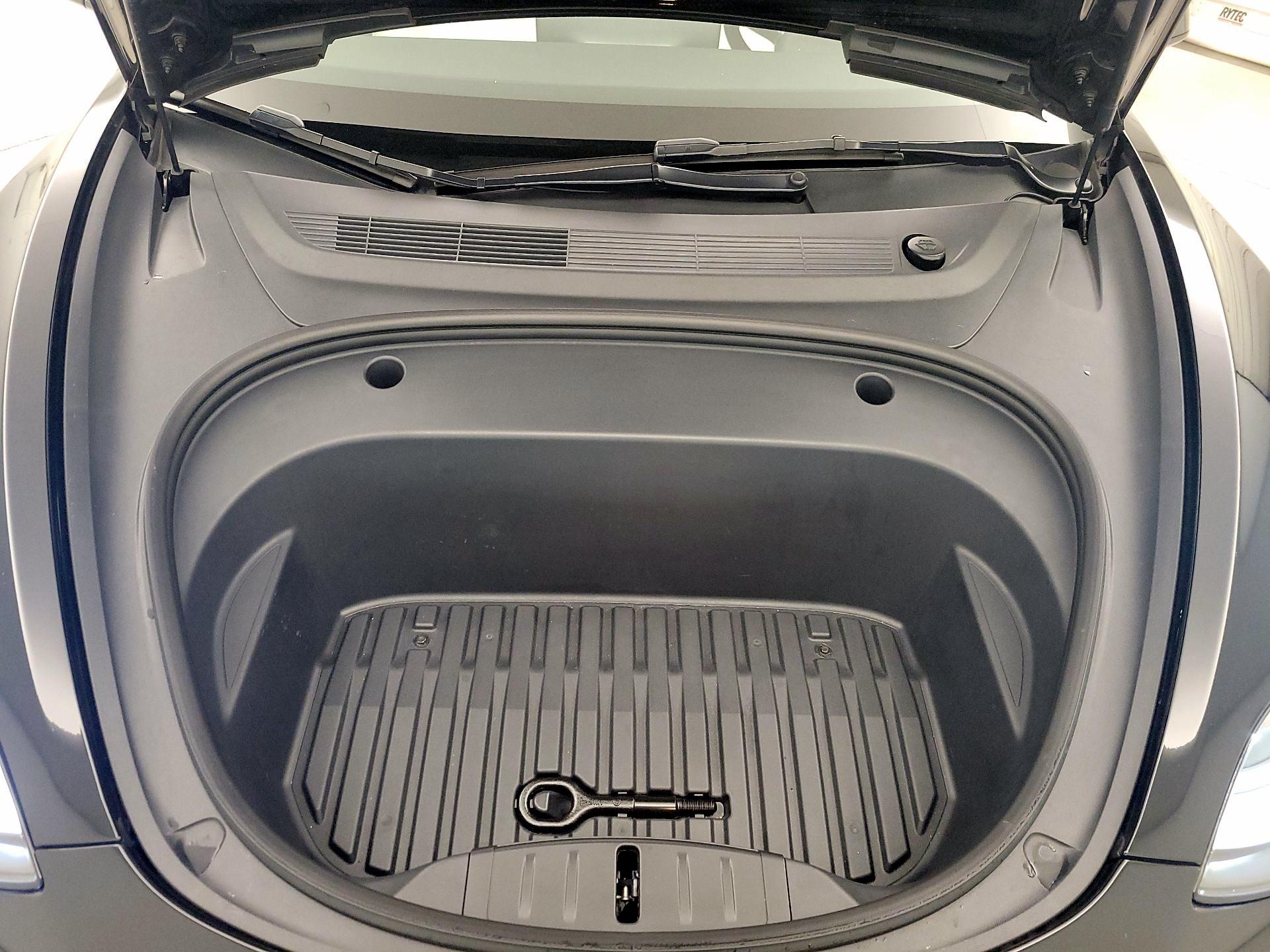 Thumbnail: 2022 Tesla Model 3 - 20