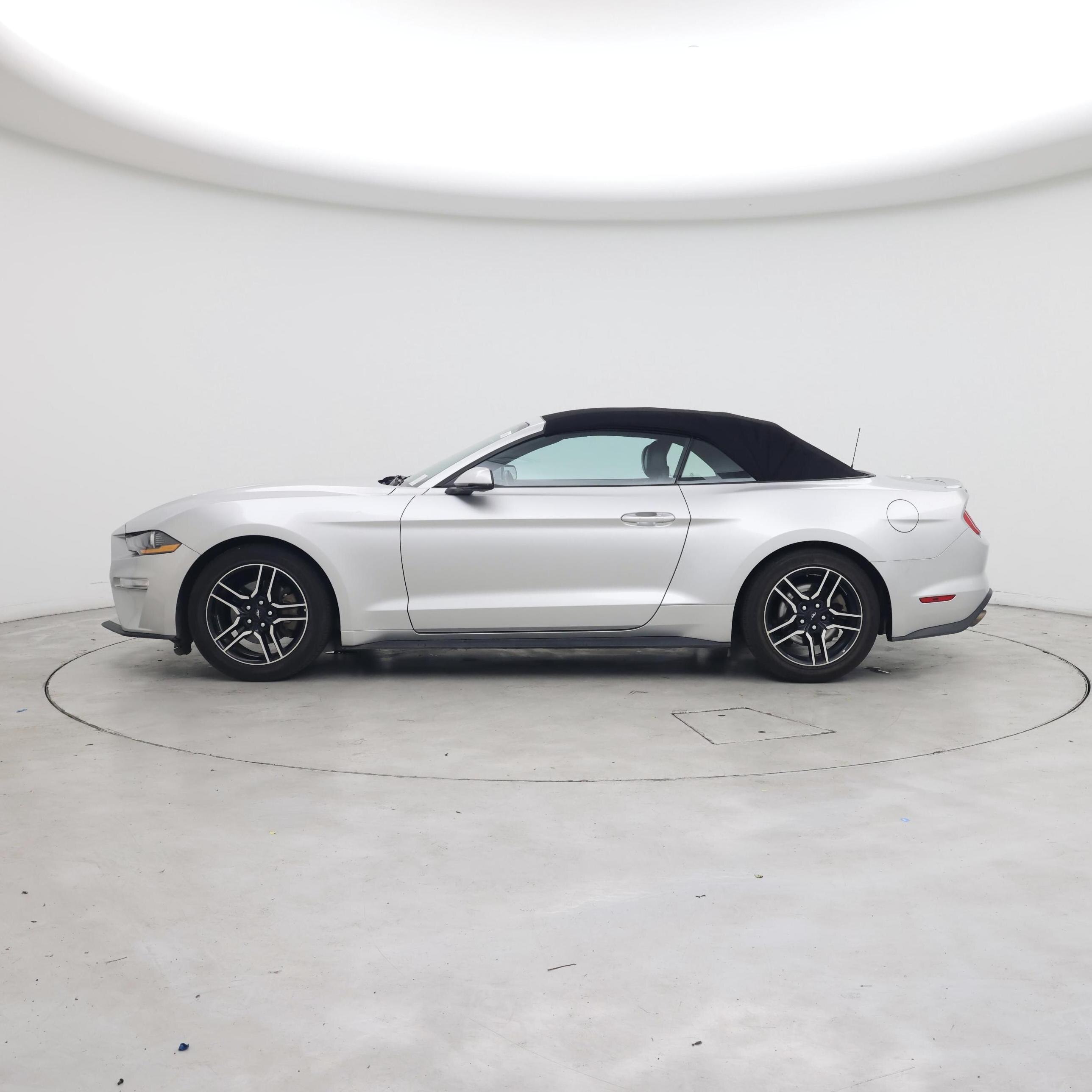 Thumbnail: 2019 Ford Mustang - 3