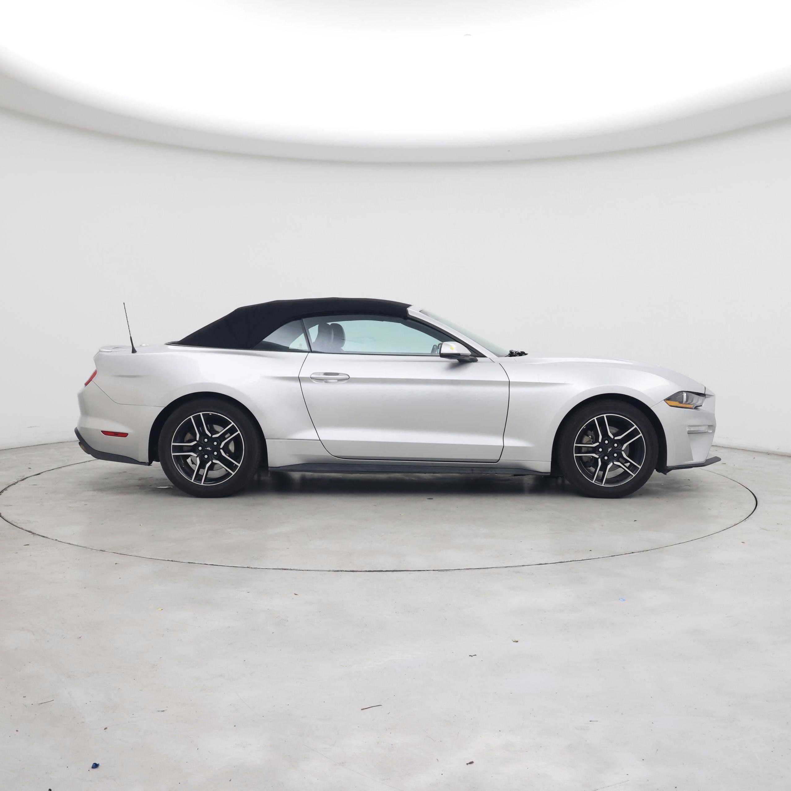 Thumbnail: 2019 Ford Mustang - 7