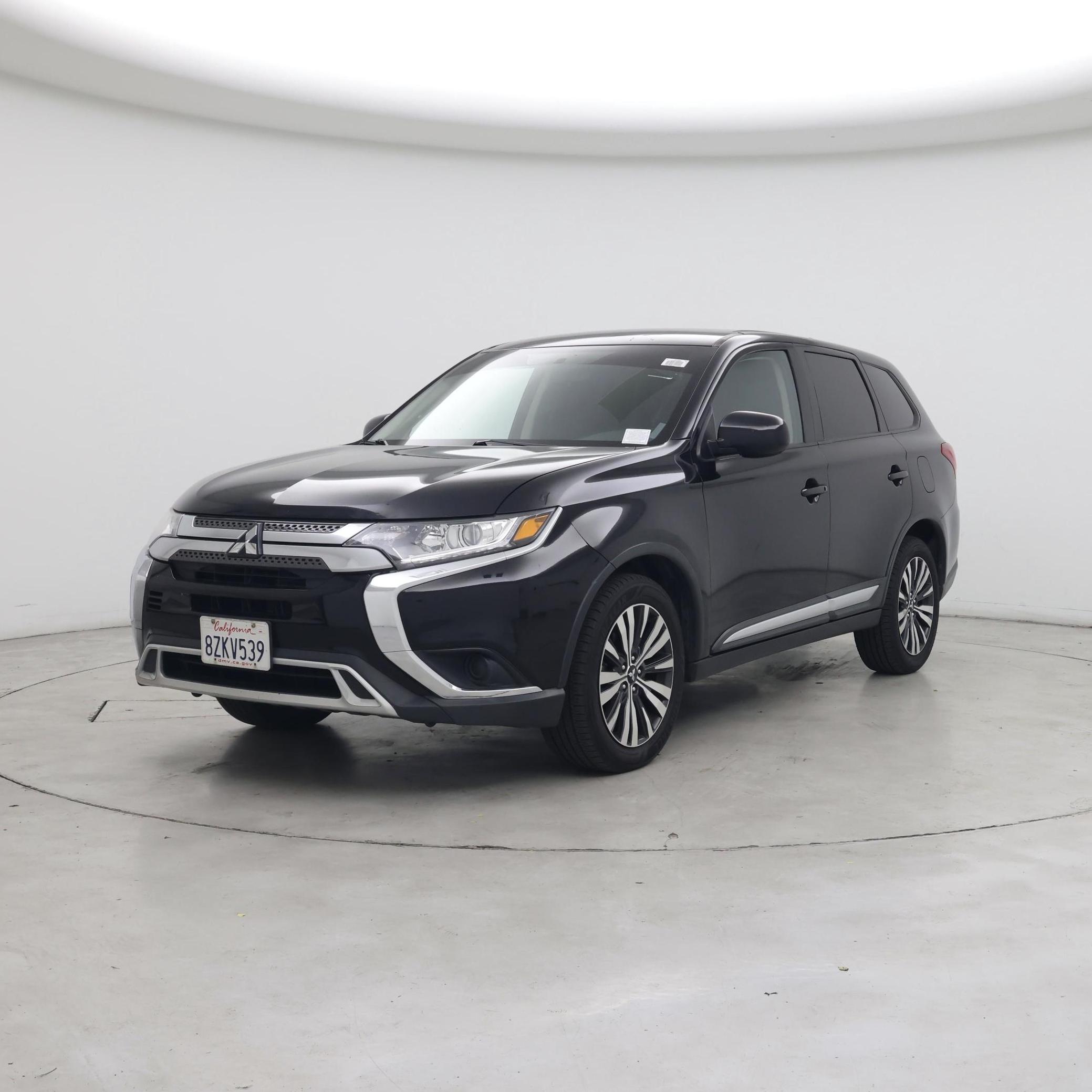 Thumbnail: 2019 Mitsubishi Outlander - 4