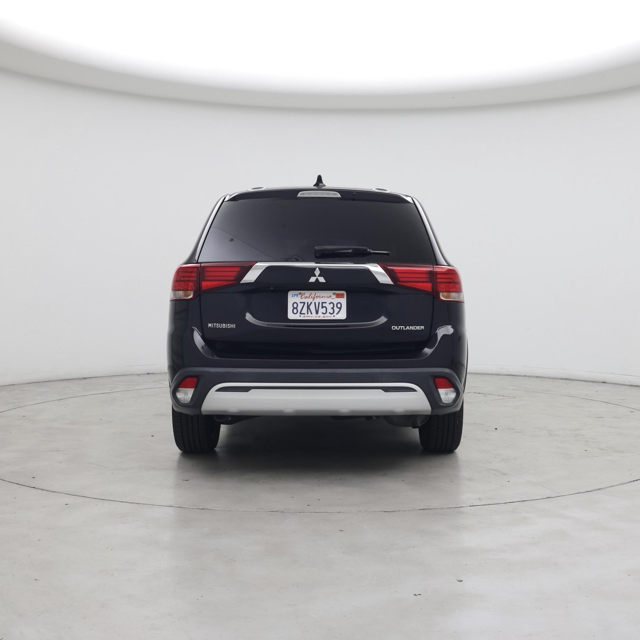 Thumbnail: 2019 Mitsubishi Outlander - 6