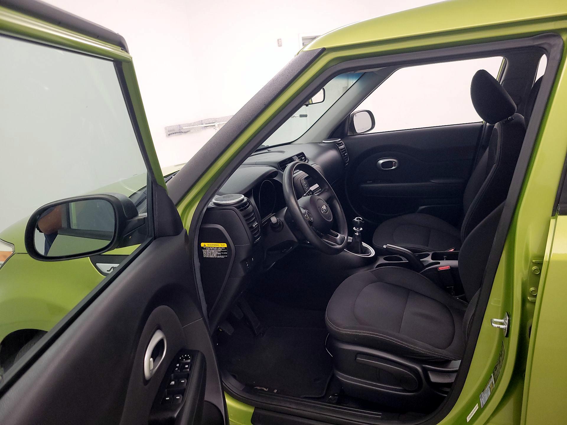 Thumbnail: 2015 Kia Soul - 11