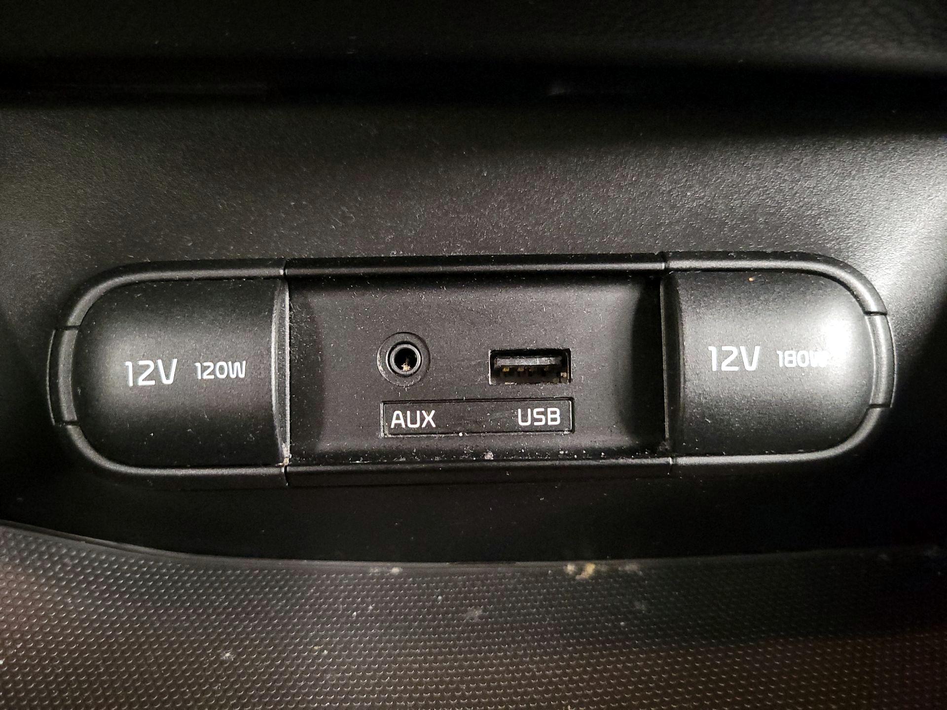 Thumbnail: 2015 Kia Soul - 17