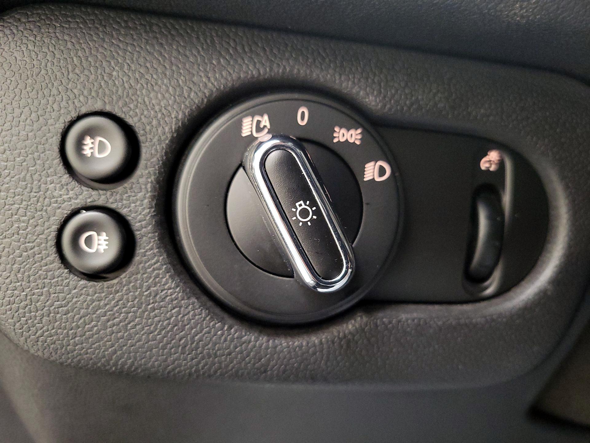 Thumbnail: 2019 MINI Cooper Clubman - 13