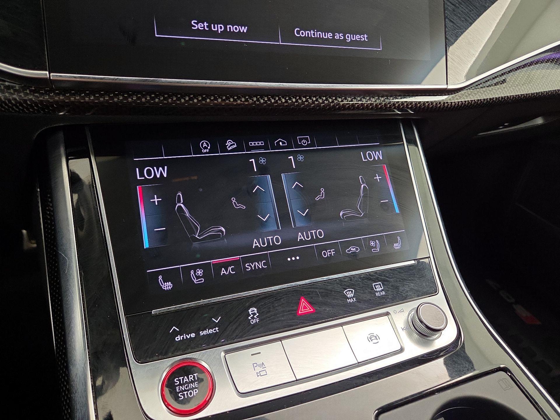 Thumbnail: 2024 Audi SQ7 - 17