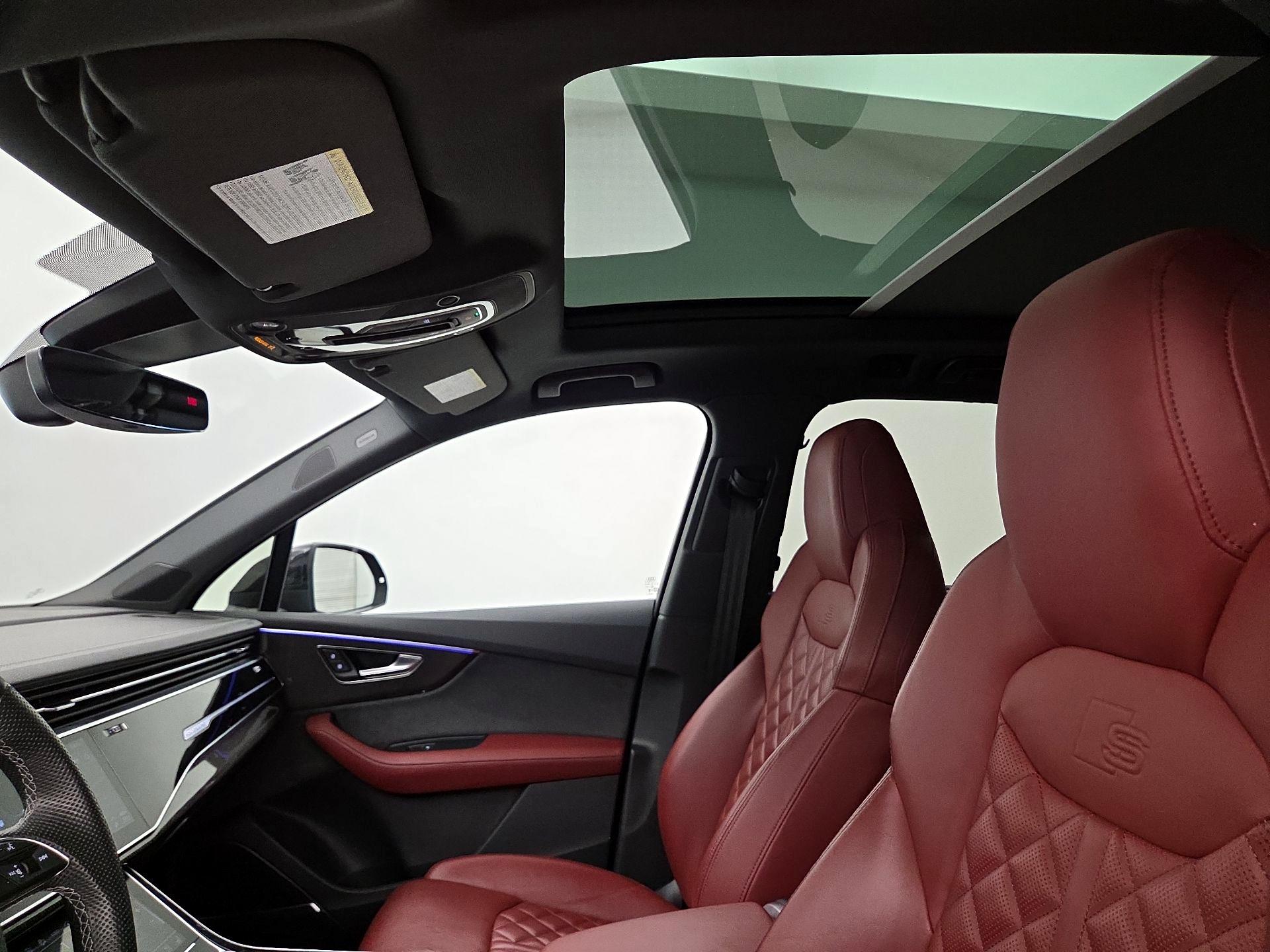Thumbnail: 2024 Audi SQ7 - 20