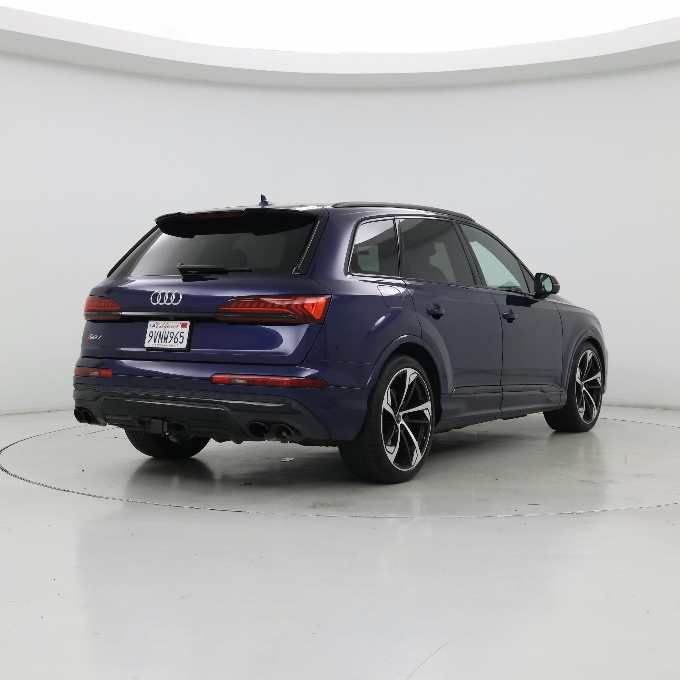 Thumbnail: 2024 Audi SQ7 - 8