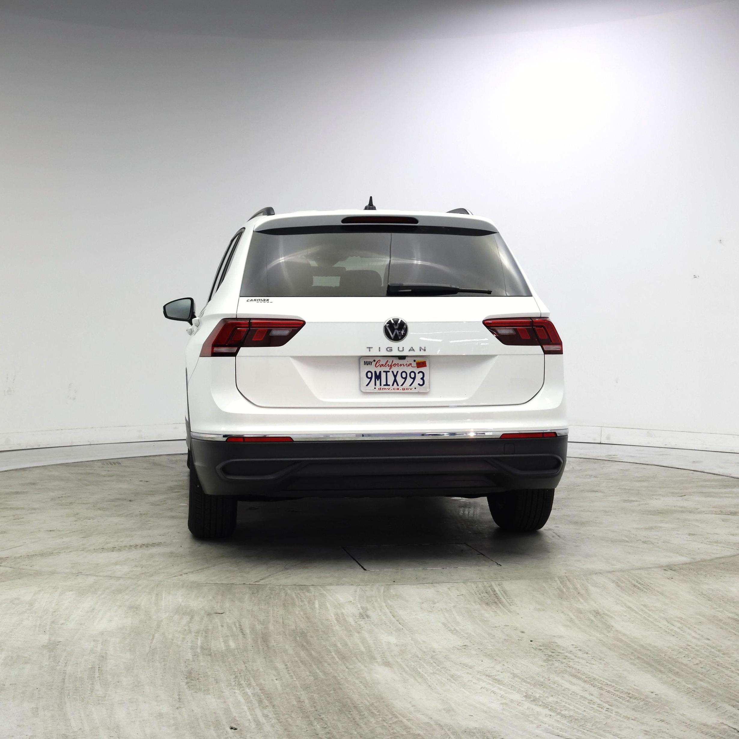 Thumbnail: 2024 Volkswagen Tiguan - 6