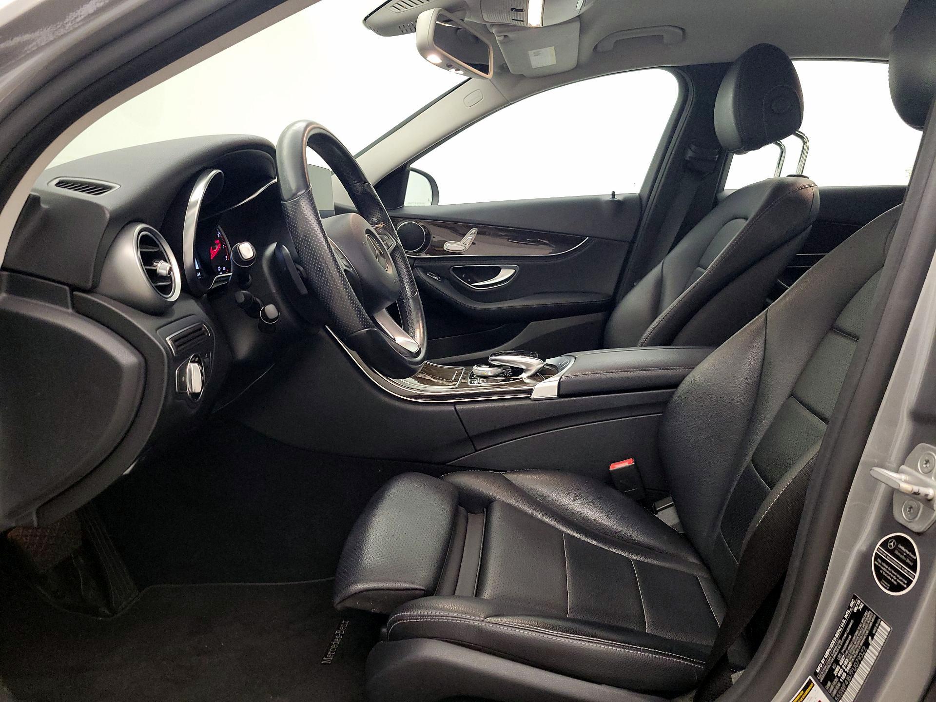 Thumbnail: 2015 Mercedes-Benz C-Class - 11