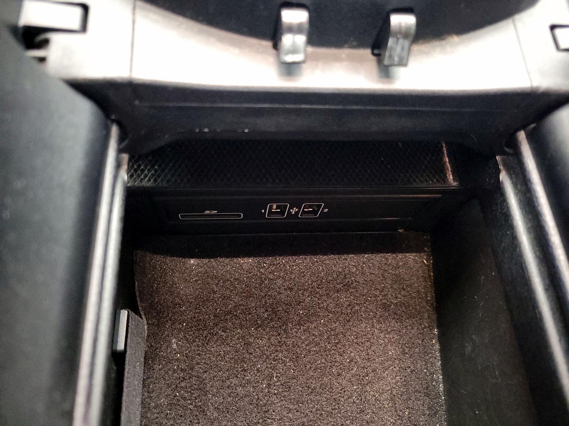 Thumbnail: 2015 Mercedes-Benz C-Class - 19