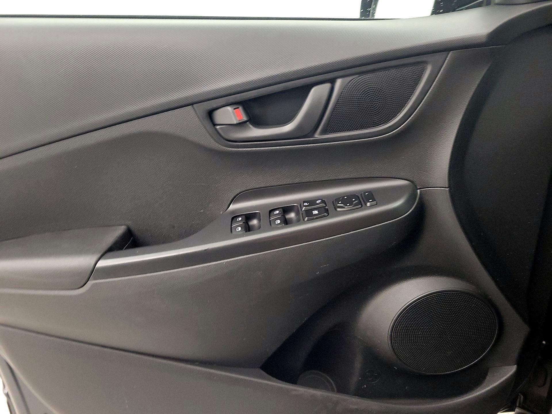 Thumbnail: 2018 Hyundai Kona - 12