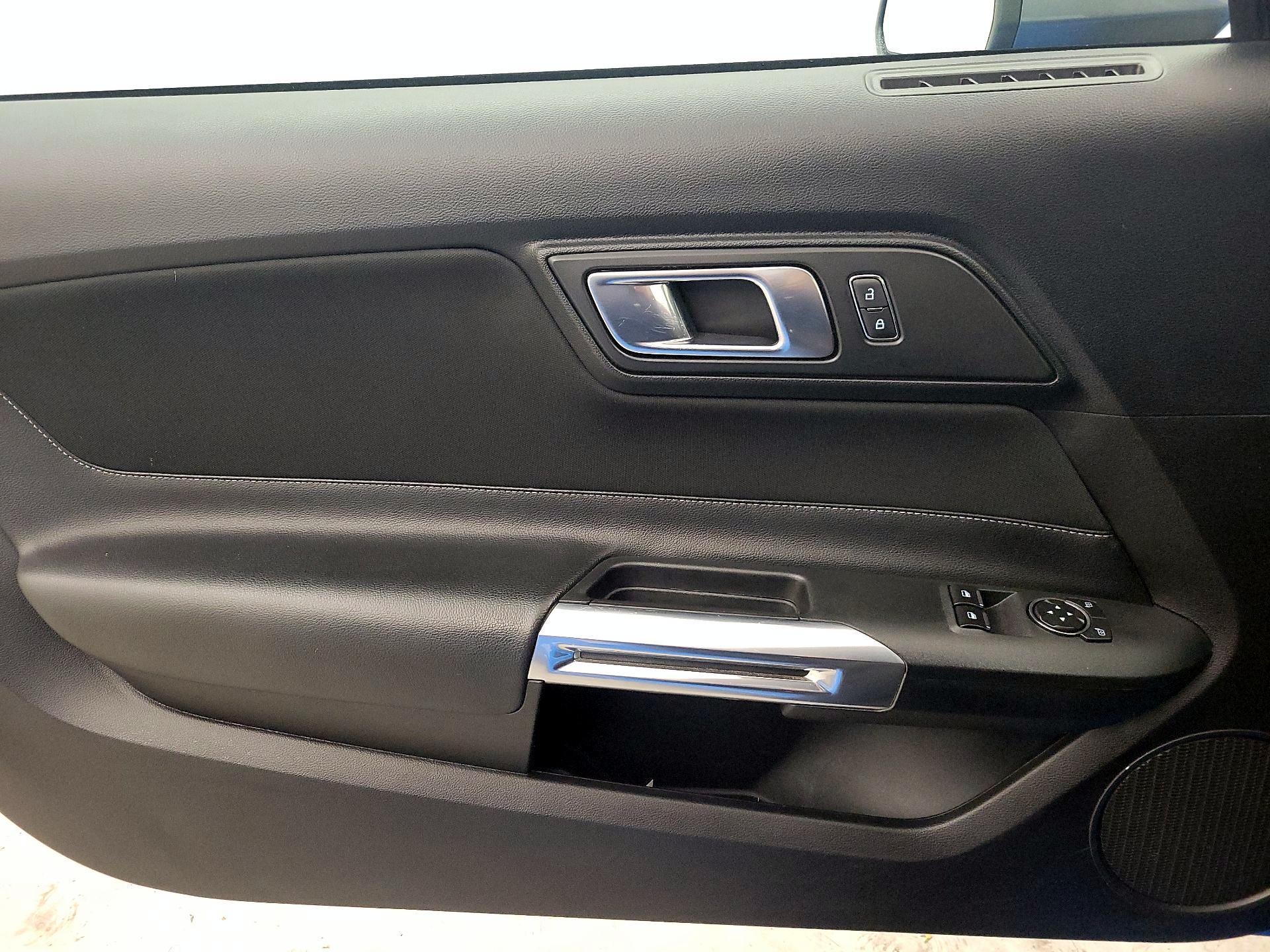 Thumbnail: 2022 Ford Mustang - 12