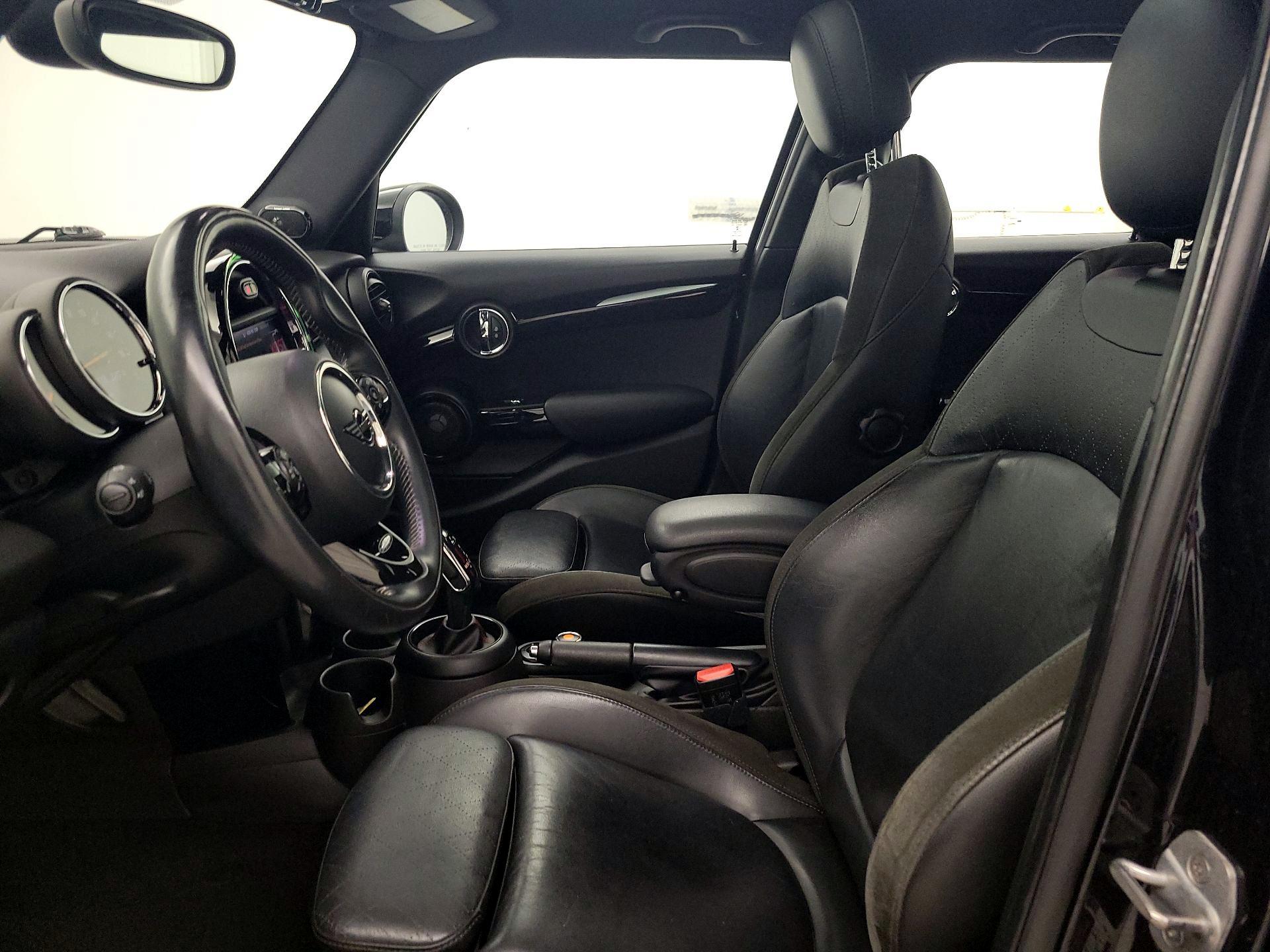 Thumbnail: 2020 MINI Cooper Hardtop - 11
