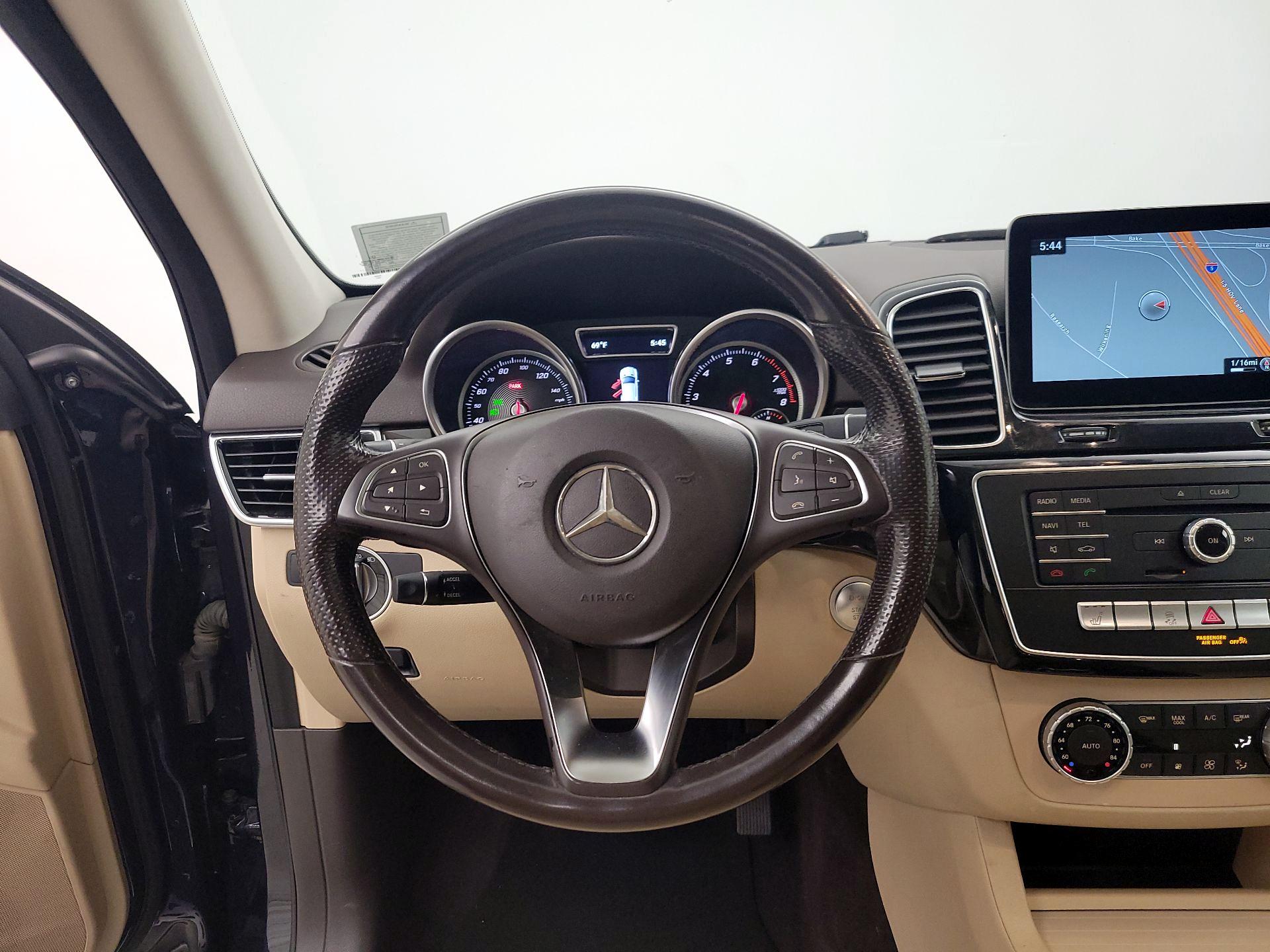 Thumbnail: 2018 Mercedes-Benz GLE - 10