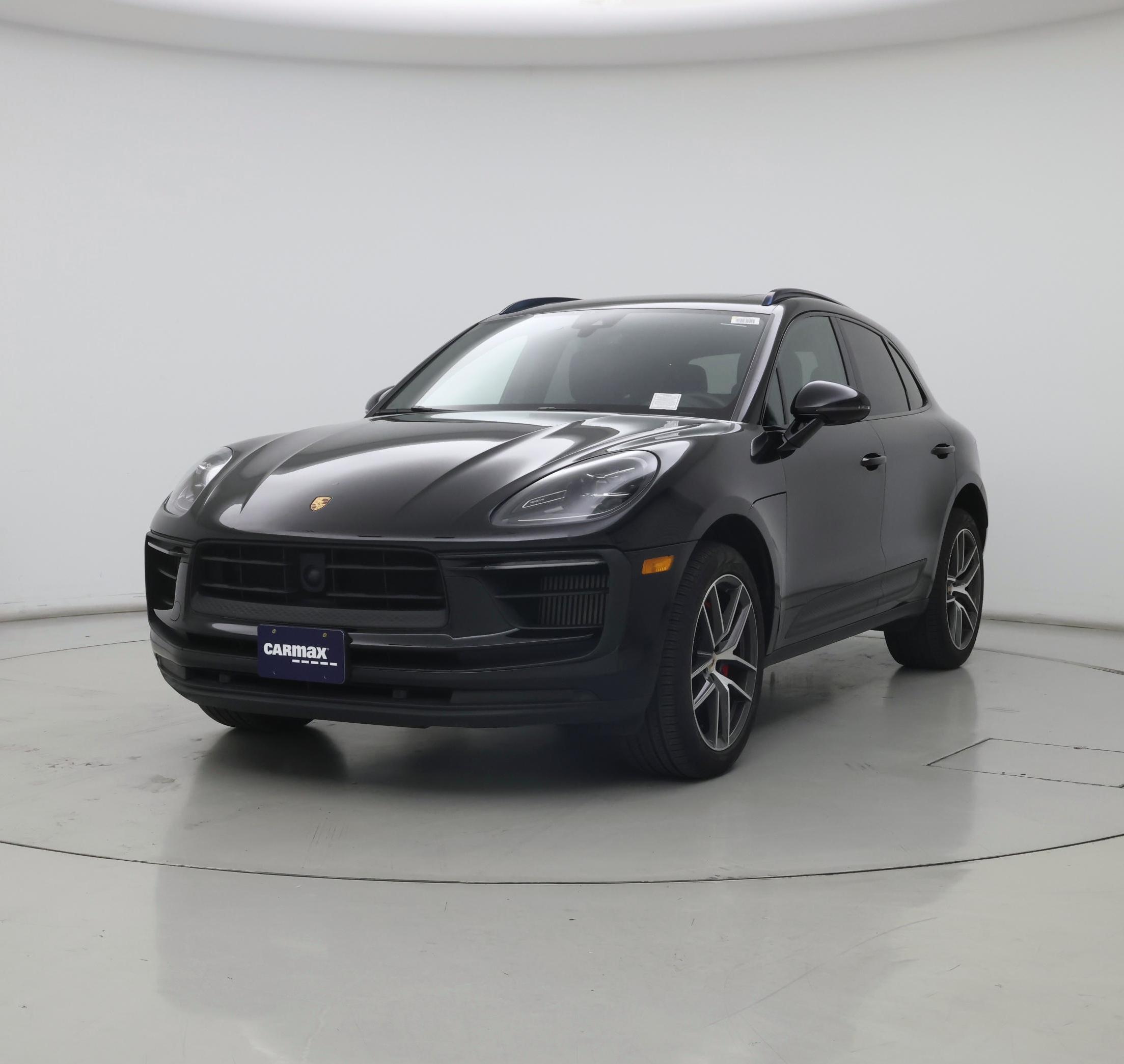 Thumbnail: 2023 Porsche Macan - 4
