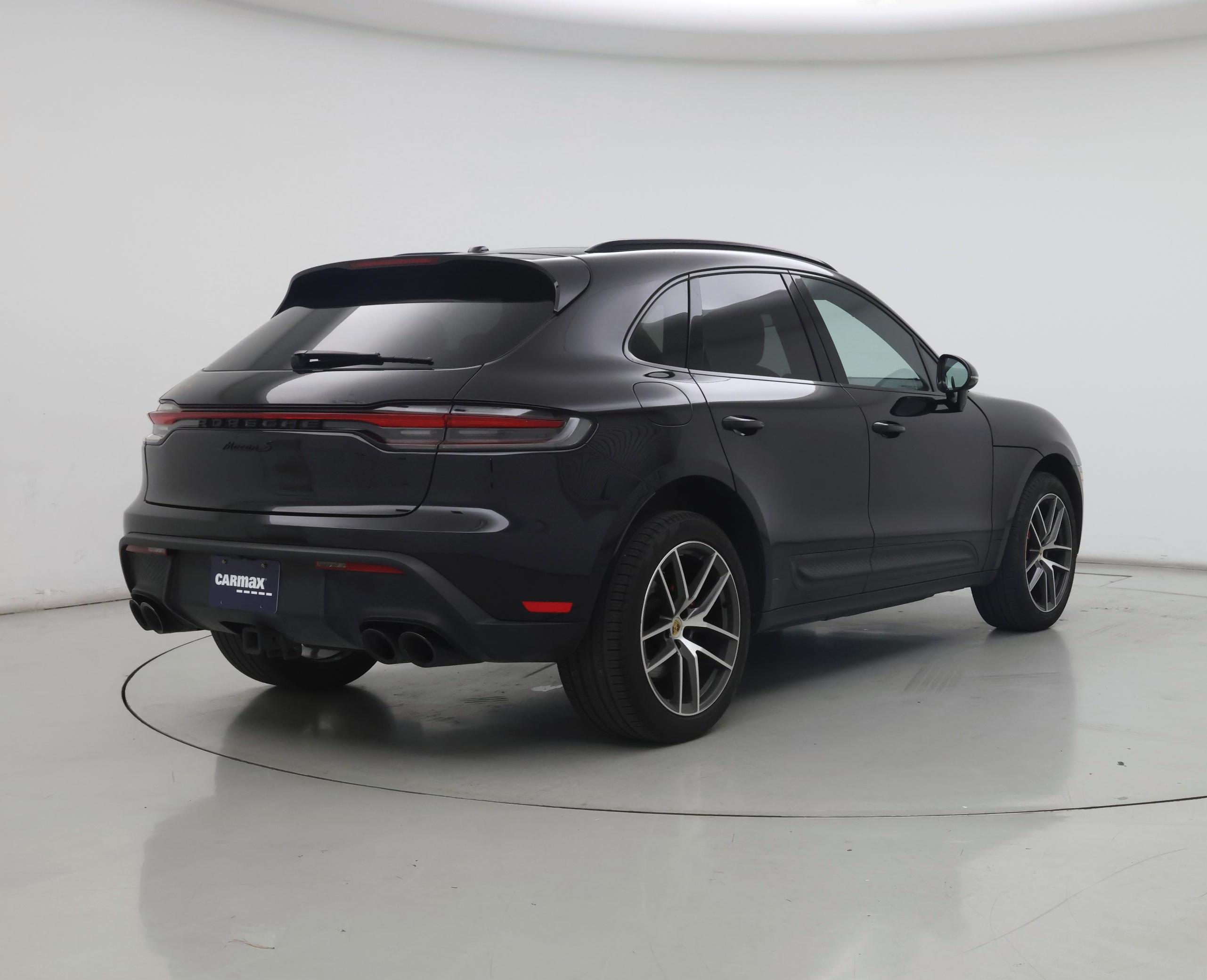 Thumbnail: 2023 Porsche Macan - 8