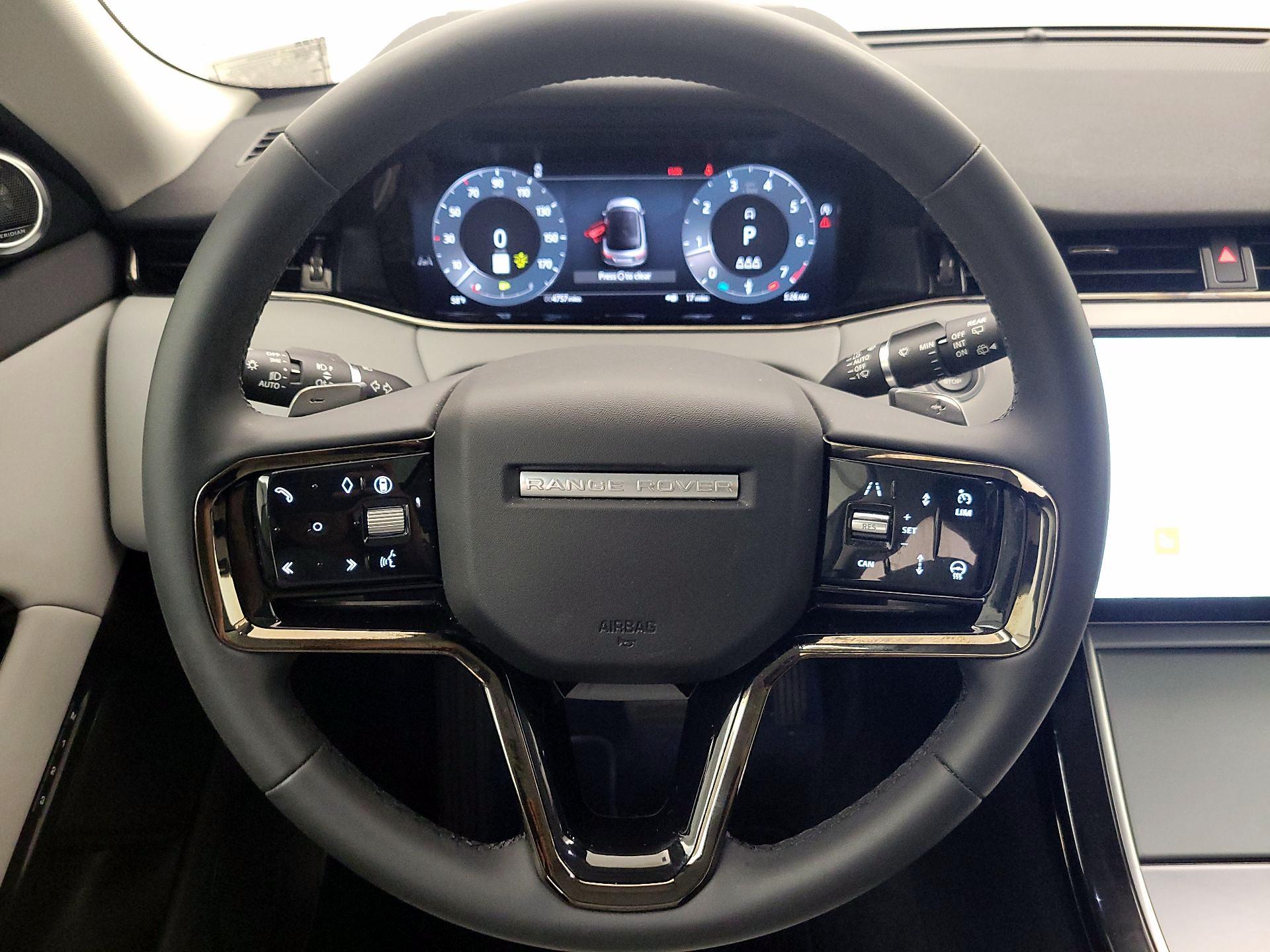 Thumbnail: 2025 Land Rover Range Rover Evoque - 10