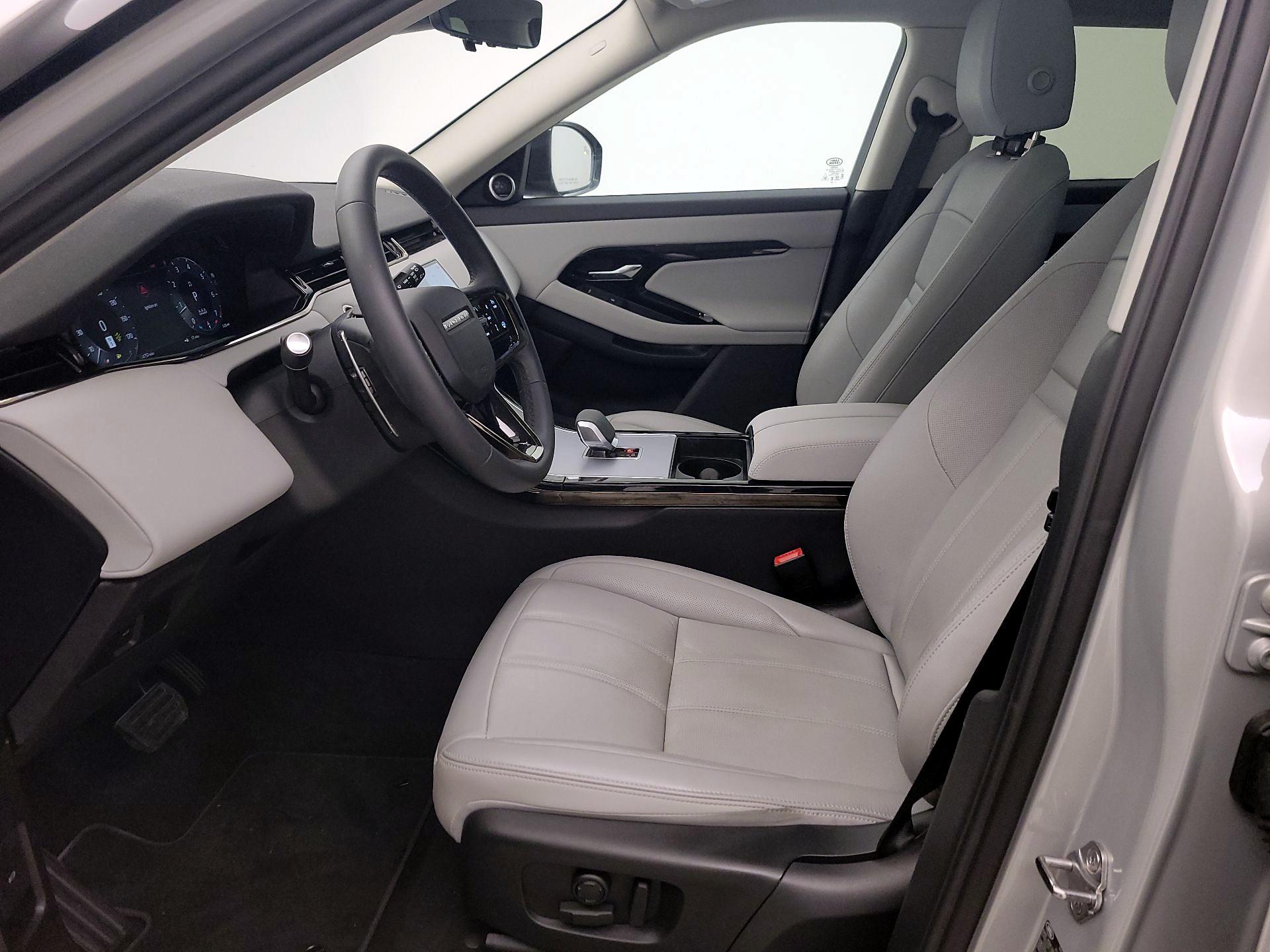 Thumbnail: 2025 Land Rover Range Rover Evoque - 11