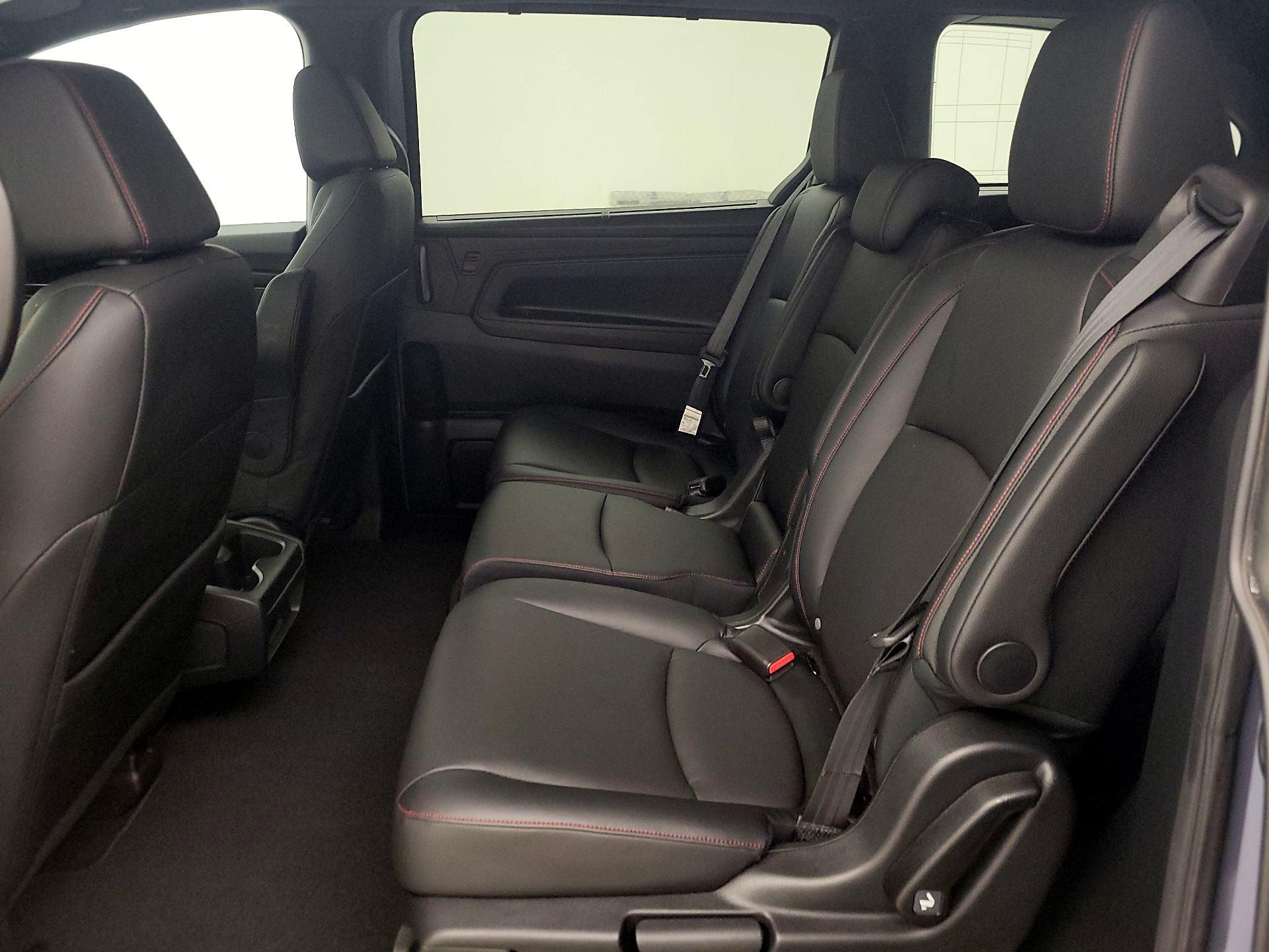 Thumbnail: 2023 Honda Odyssey - 20