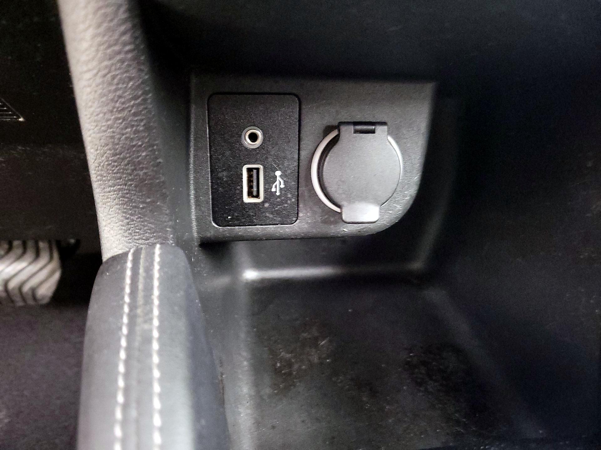 Thumbnail: 2019 Nissan Kicks - 18