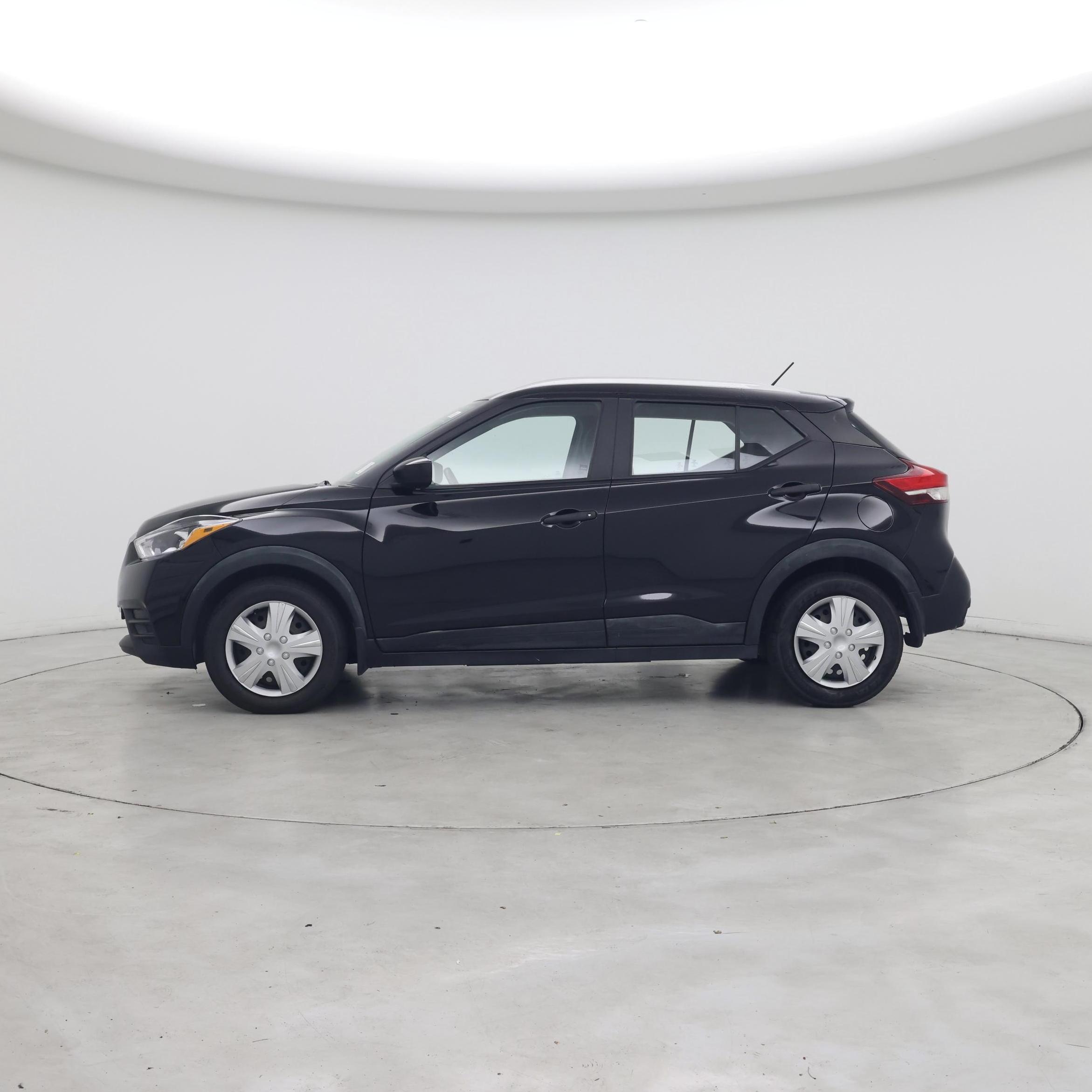 Thumbnail: 2019 Nissan Kicks - 3