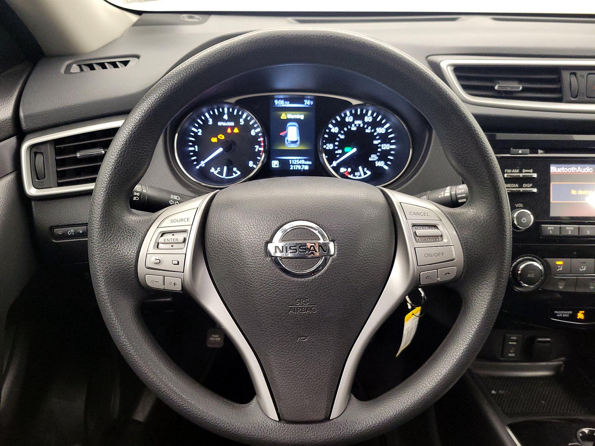 Thumbnail: 2016 Nissan Rogue - 10