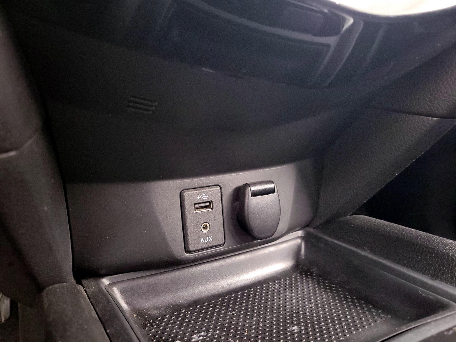 2016 Nissan Rogue S - Photo 19