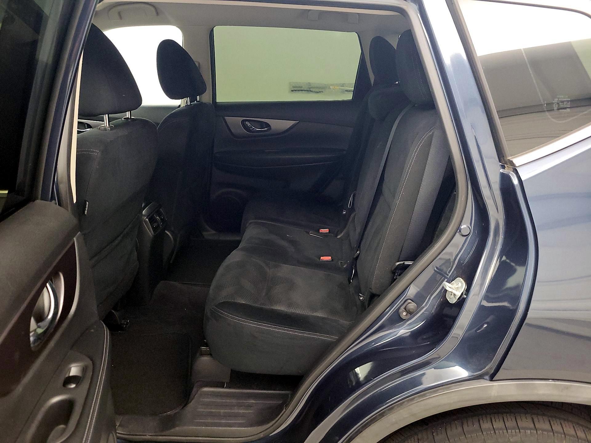 Thumbnail: 2016 Nissan Rogue - 19