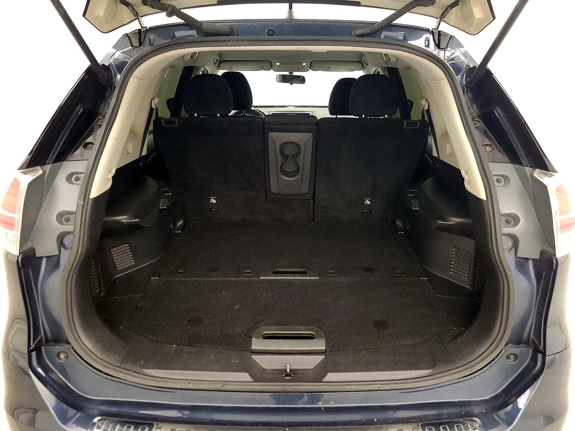 Thumbnail: 2016 Nissan Rogue - 20