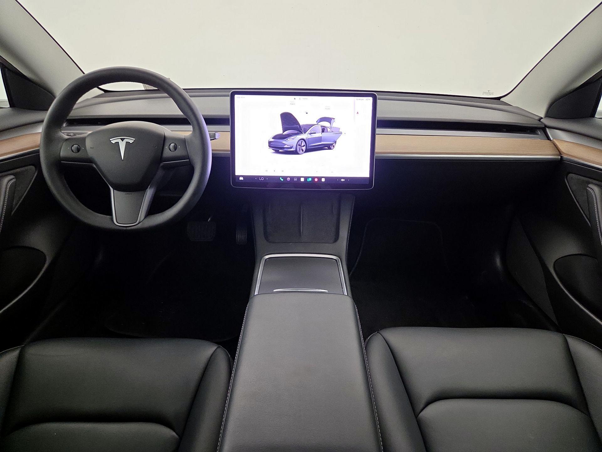 Thumbnail: 2022 Tesla Model 3 - 9