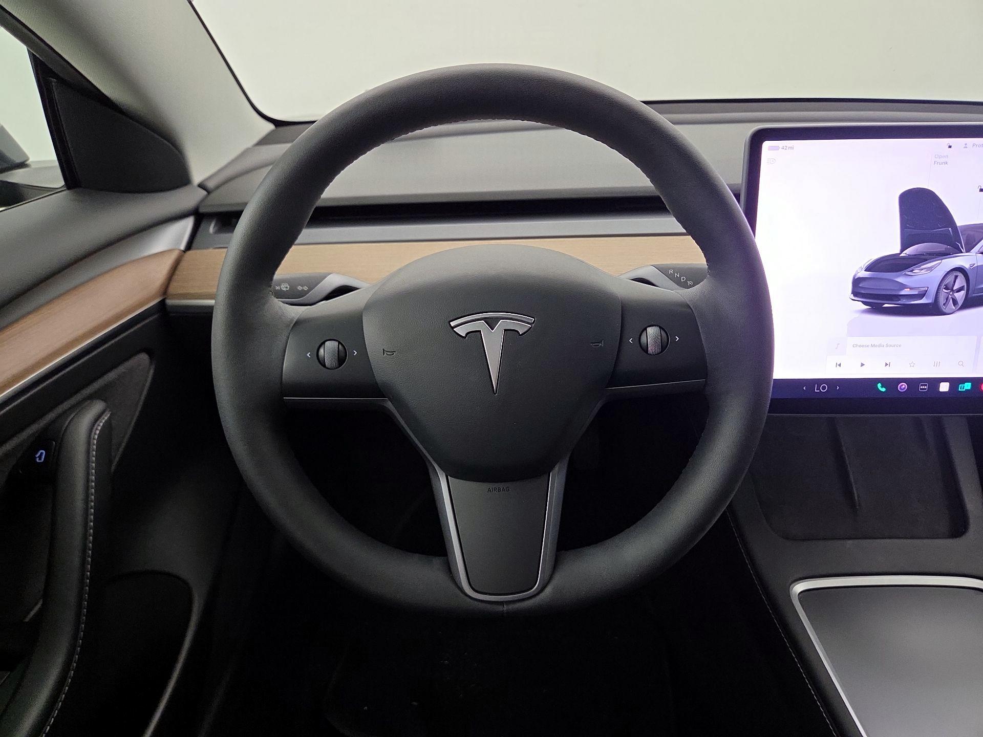 Thumbnail: 2022 Tesla Model 3 - 10