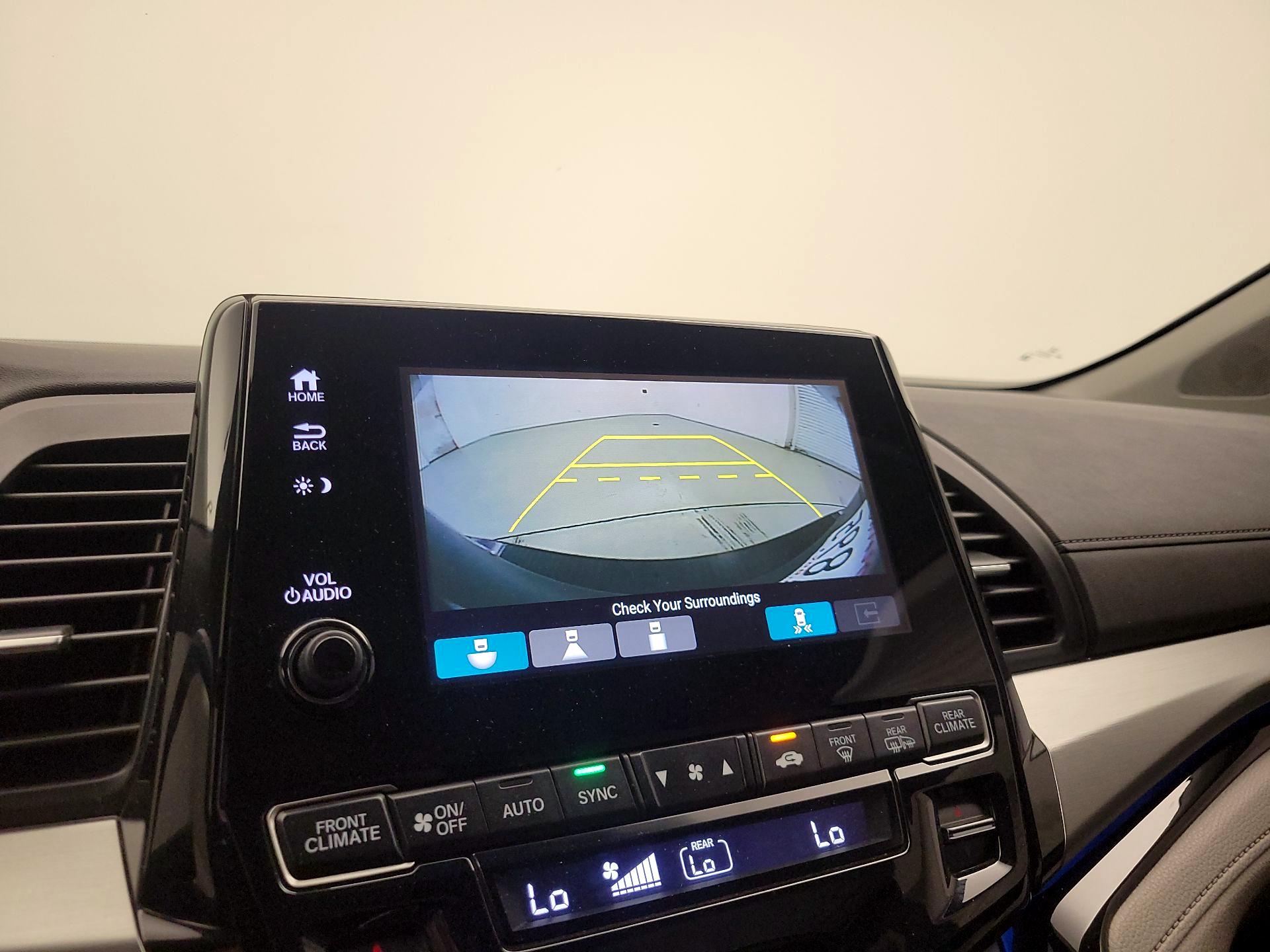 Thumbnail: 2018 Honda Odyssey - 15