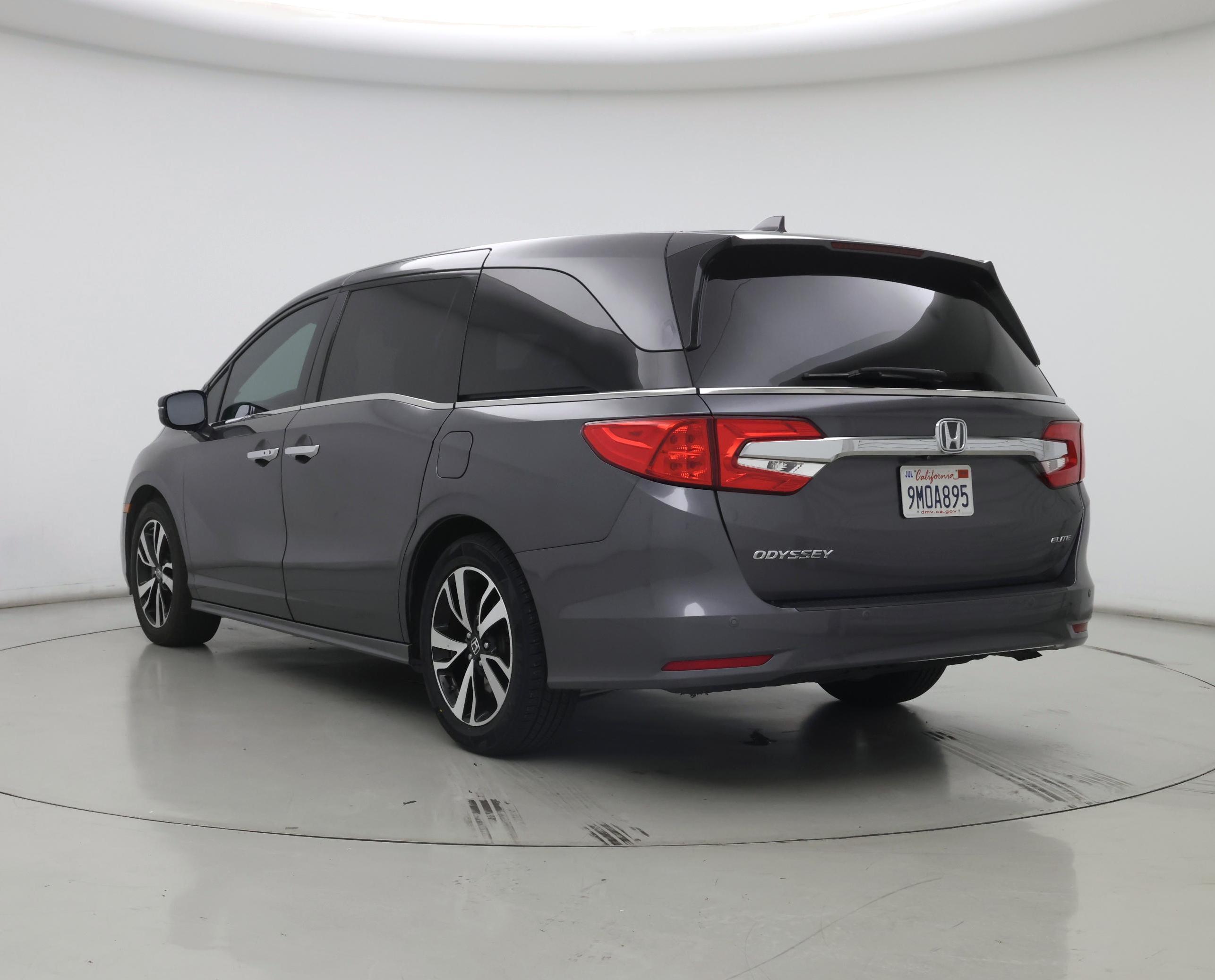 Thumbnail: 2018 Honda Odyssey - 2